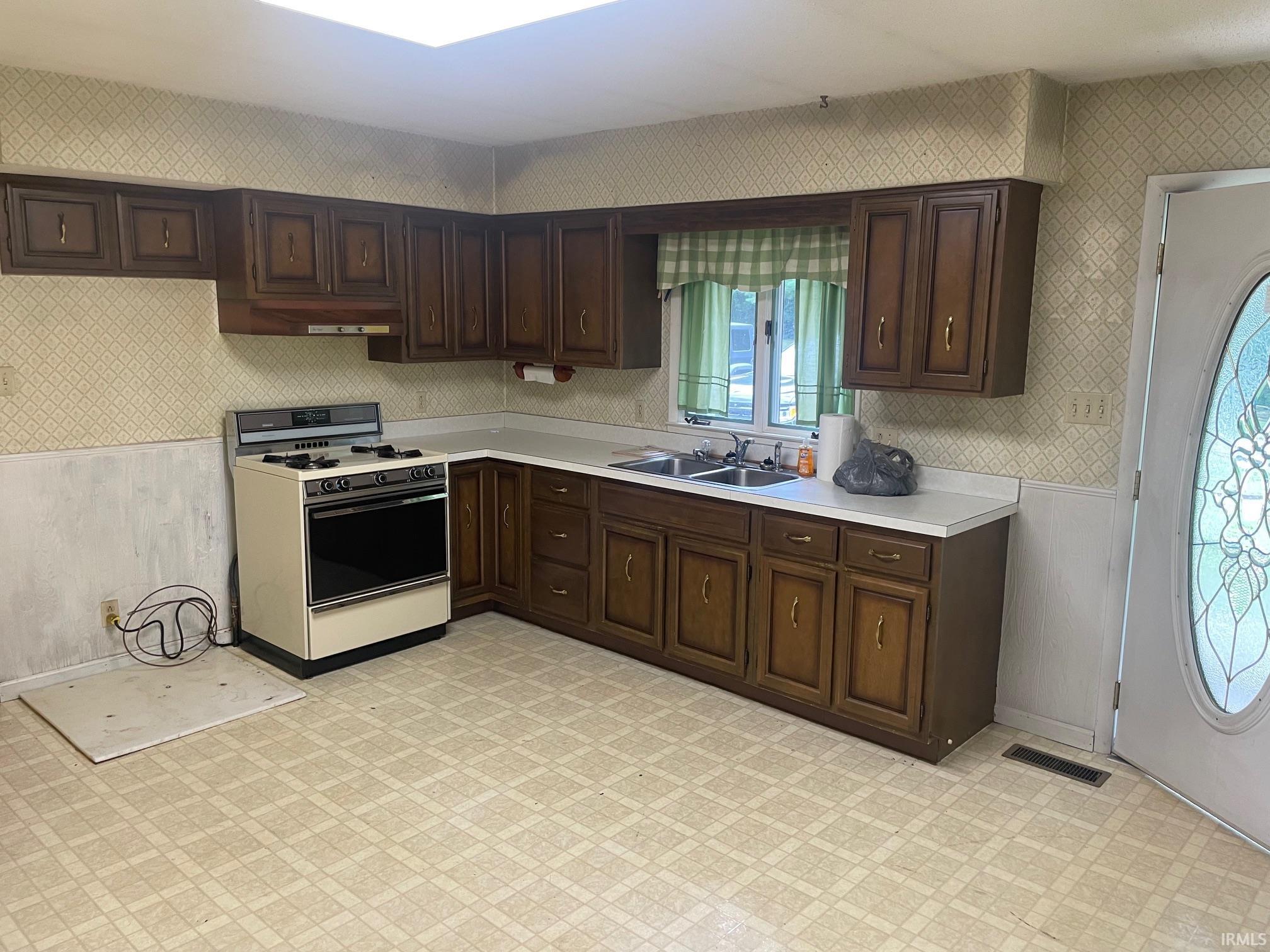 15208 Happy Acres Trail