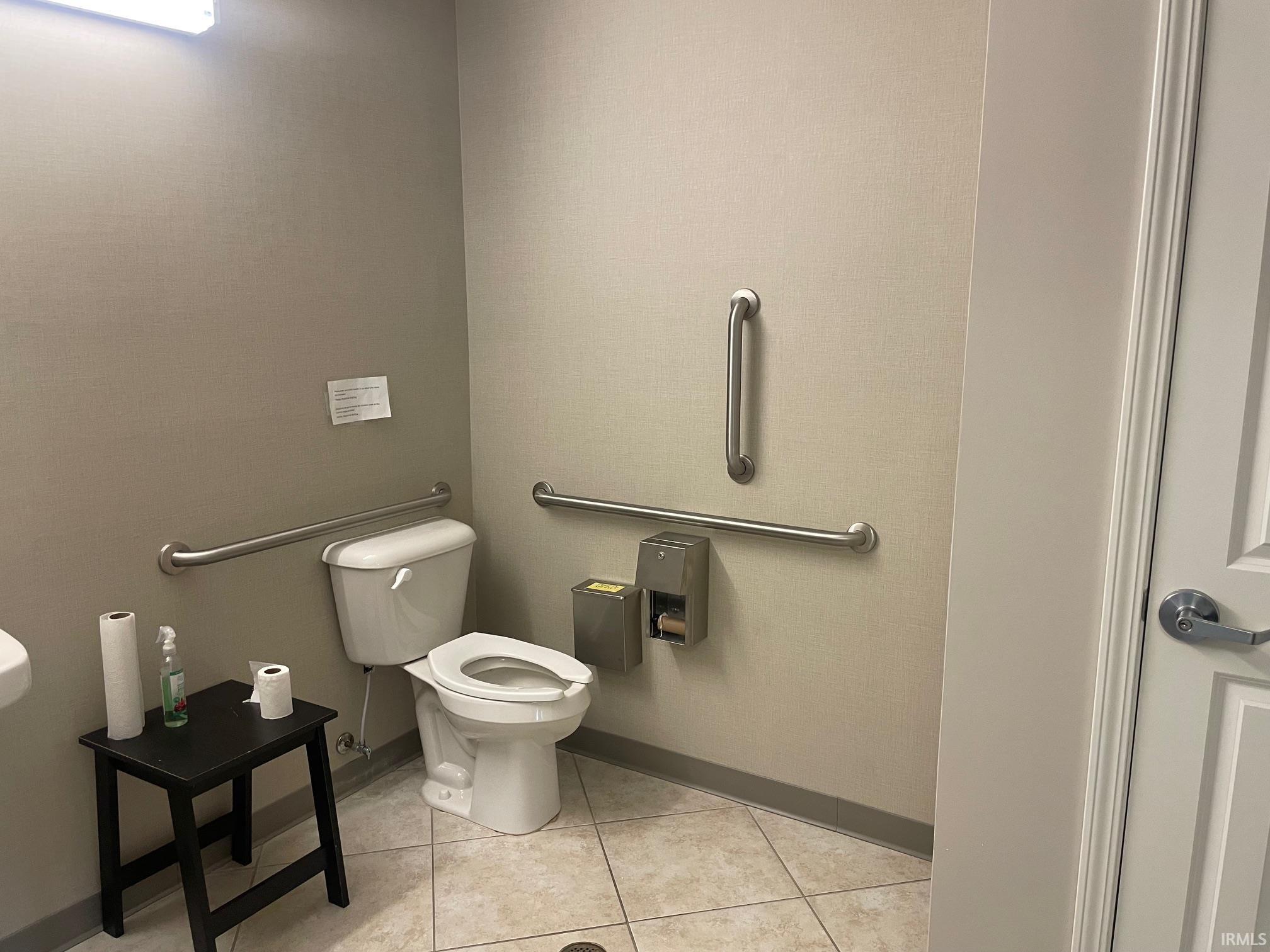 841 E Lincolnway Street