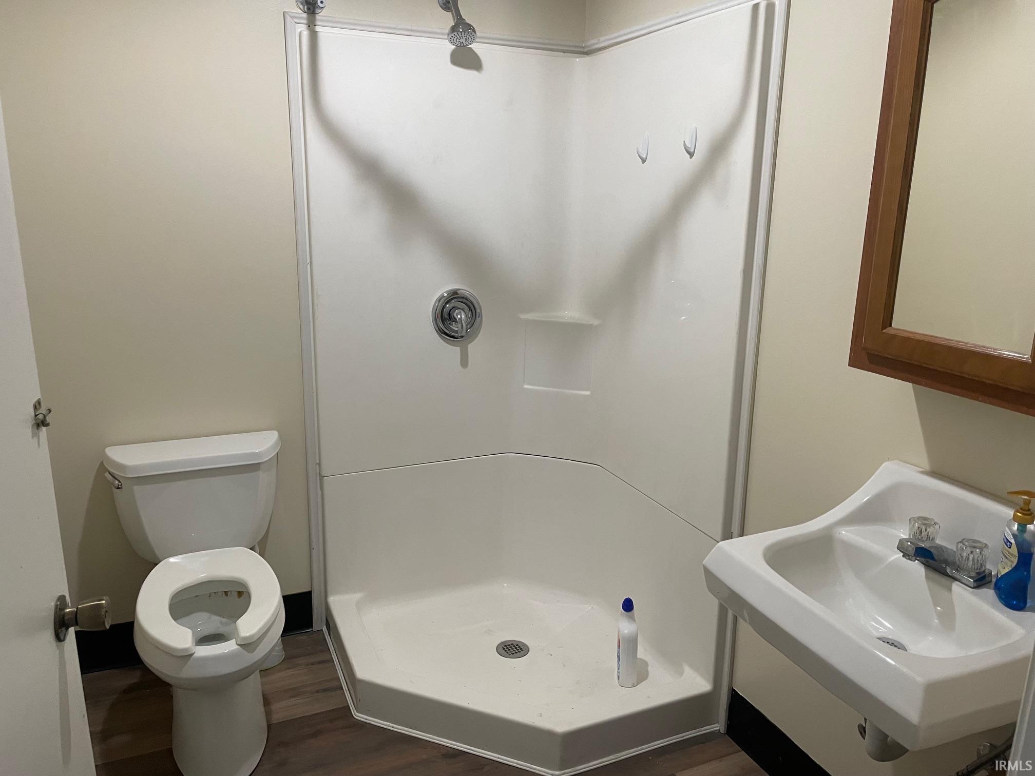 841 E Lincolnway Street