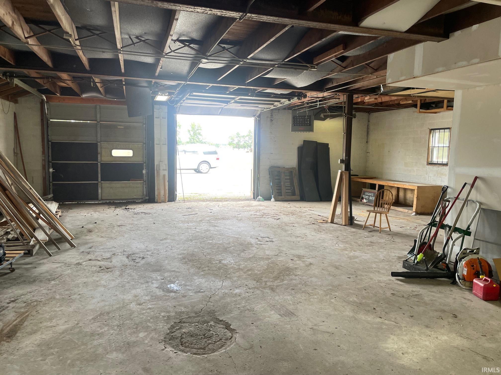 841 E Lincolnway Street