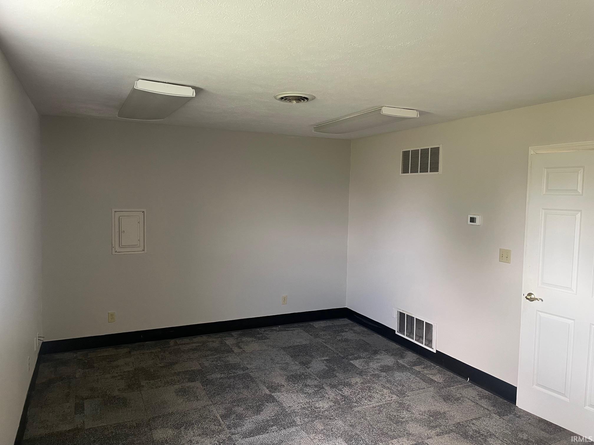 841 E Lincolnway Street