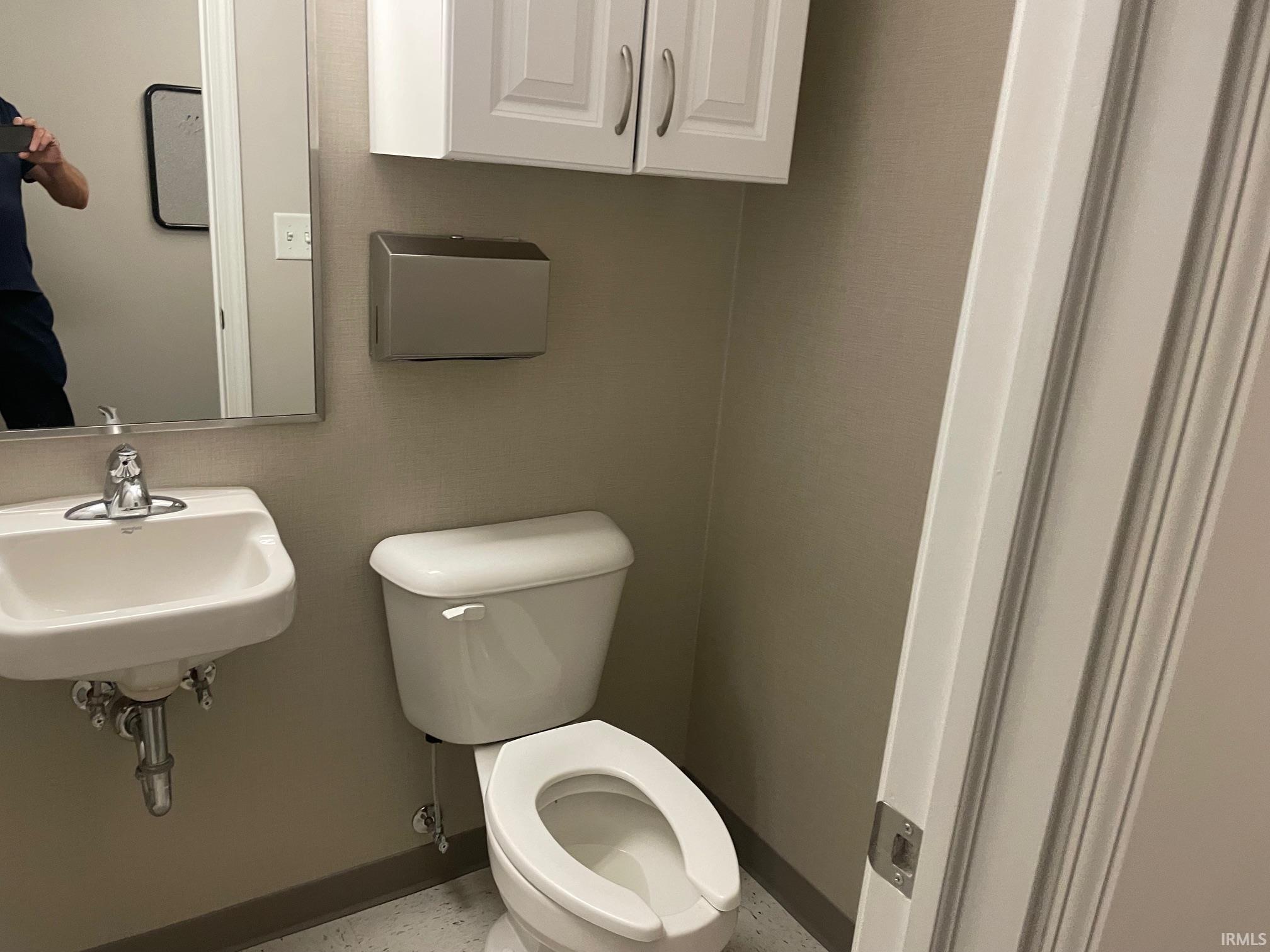 841 E Lincolnway Street