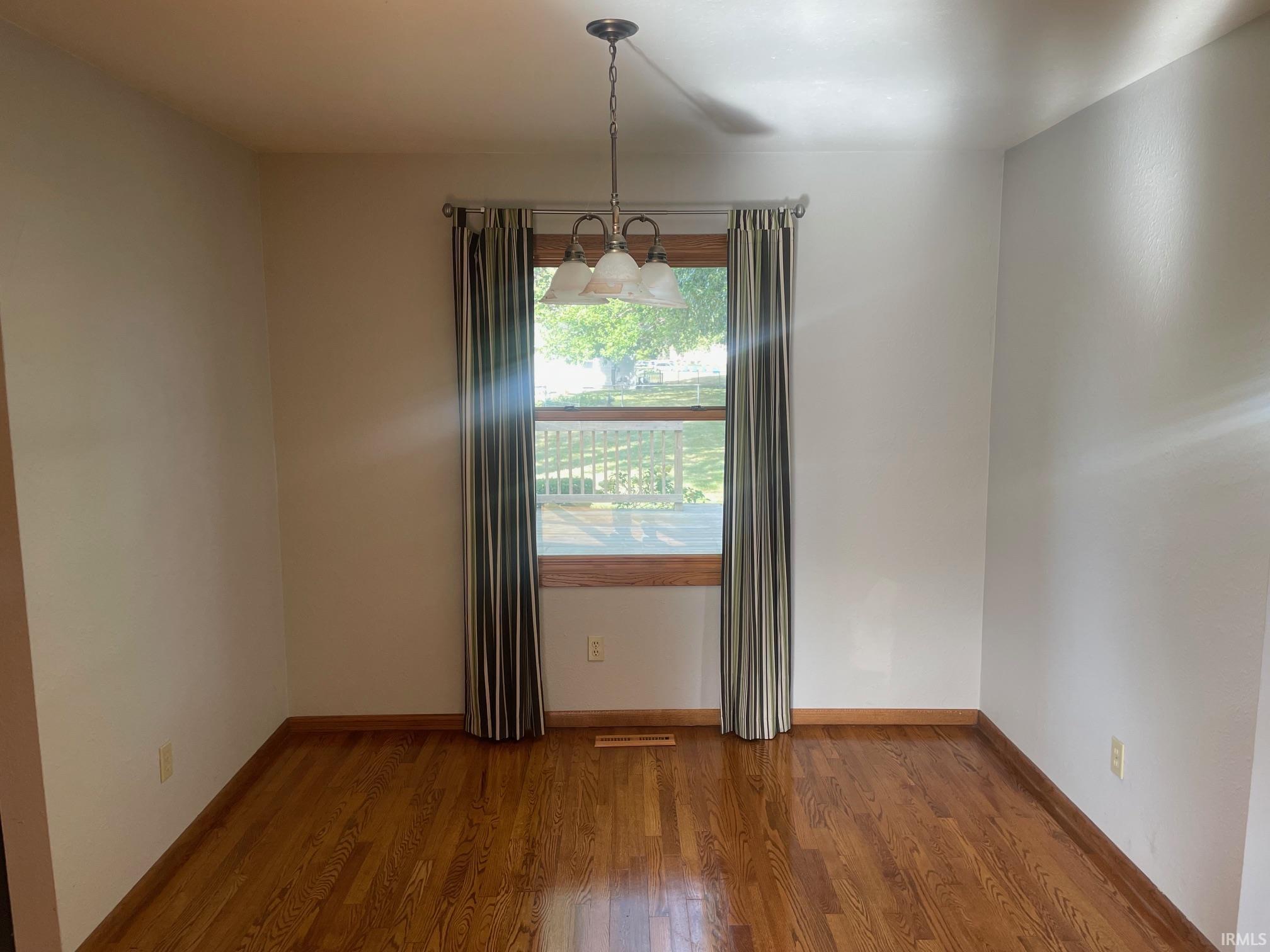 1309 Darien Court