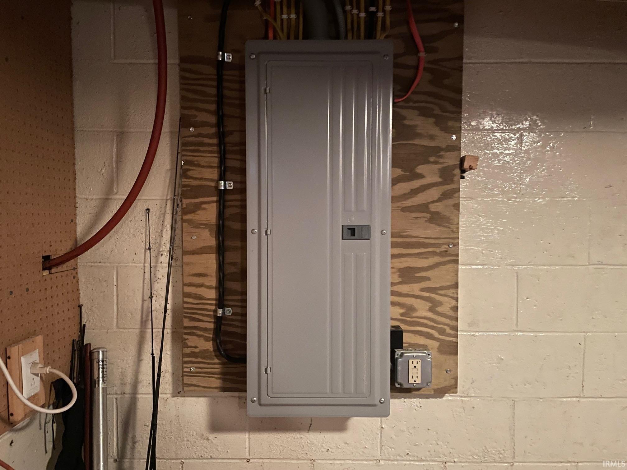 12602 Plymouth Goshen Trail