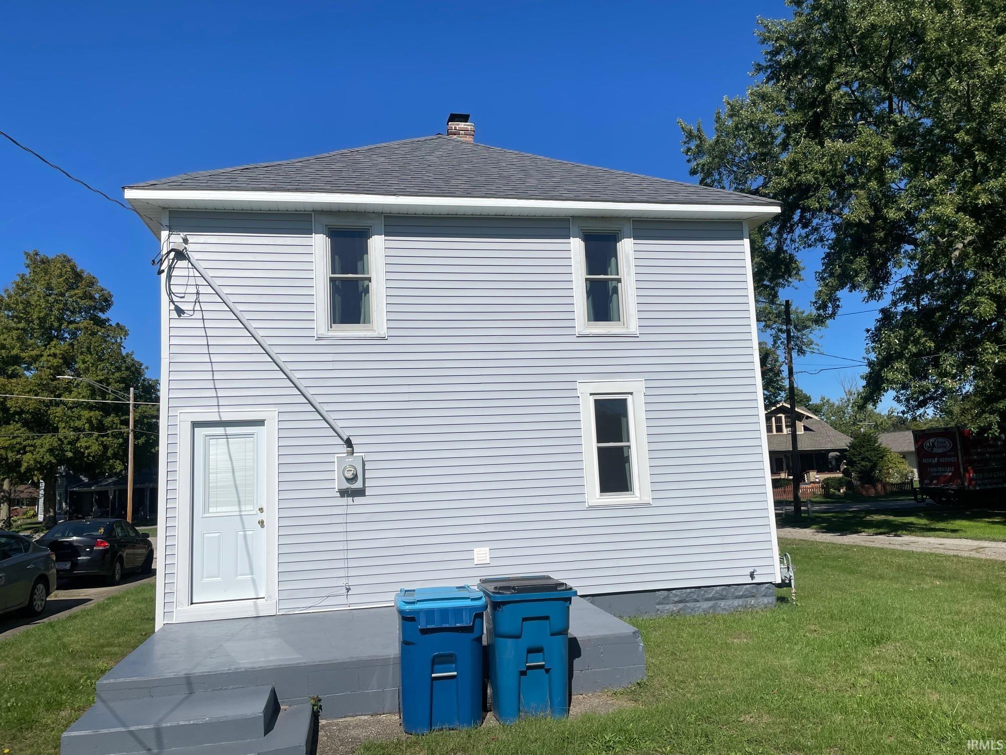 705 Illinois Street
