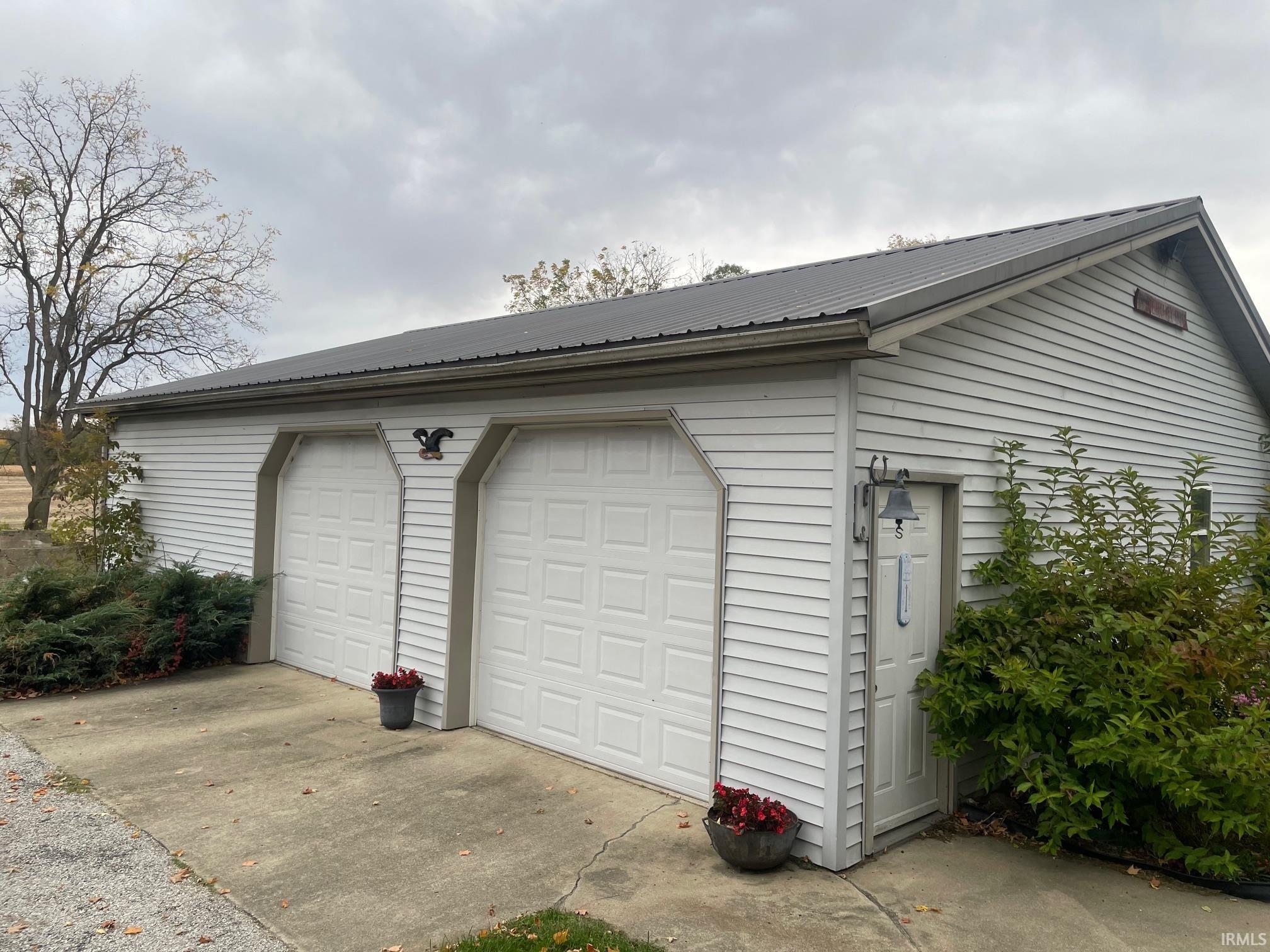 4940 Queen Road