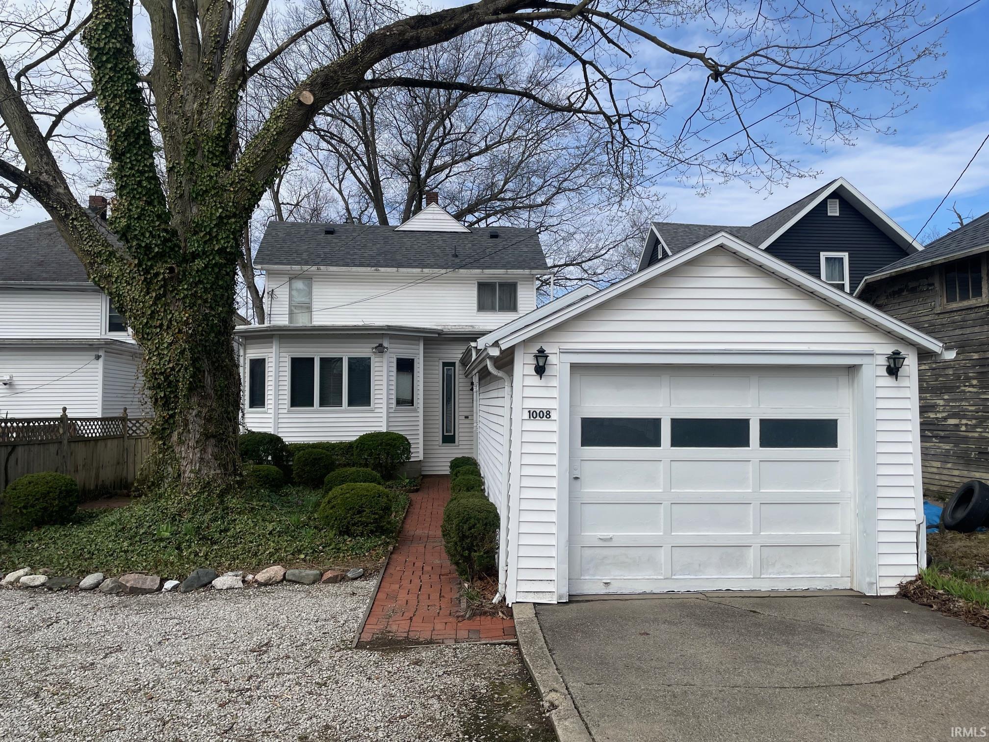 1008 N Michigan Street