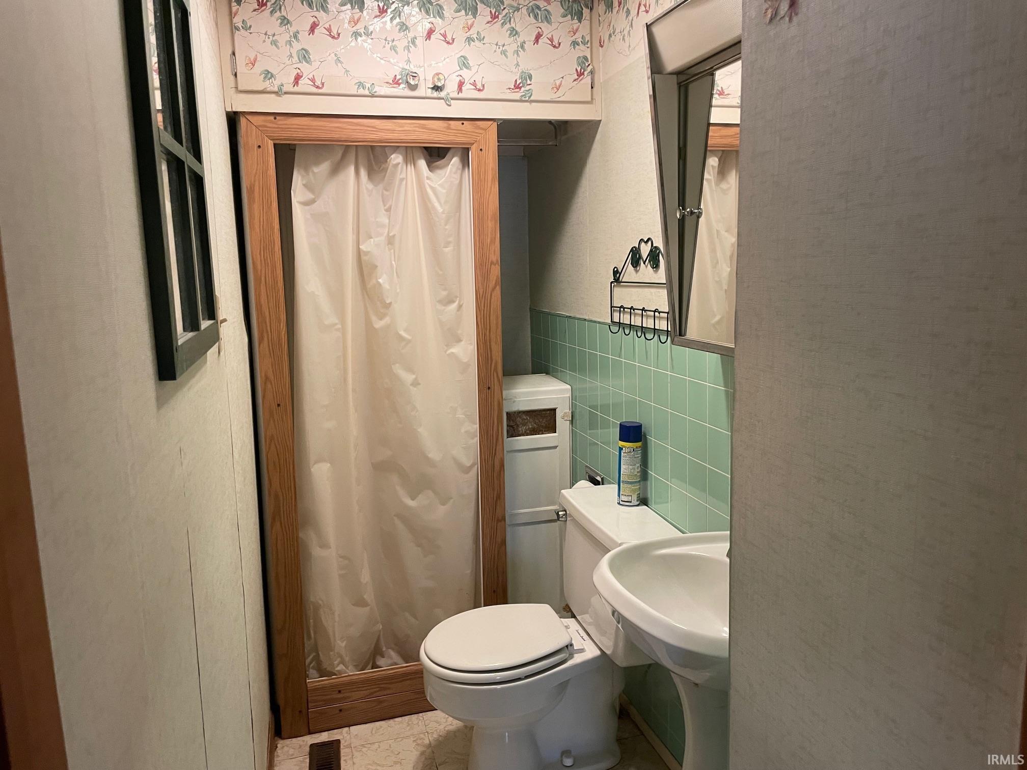 1008 N Michigan Street