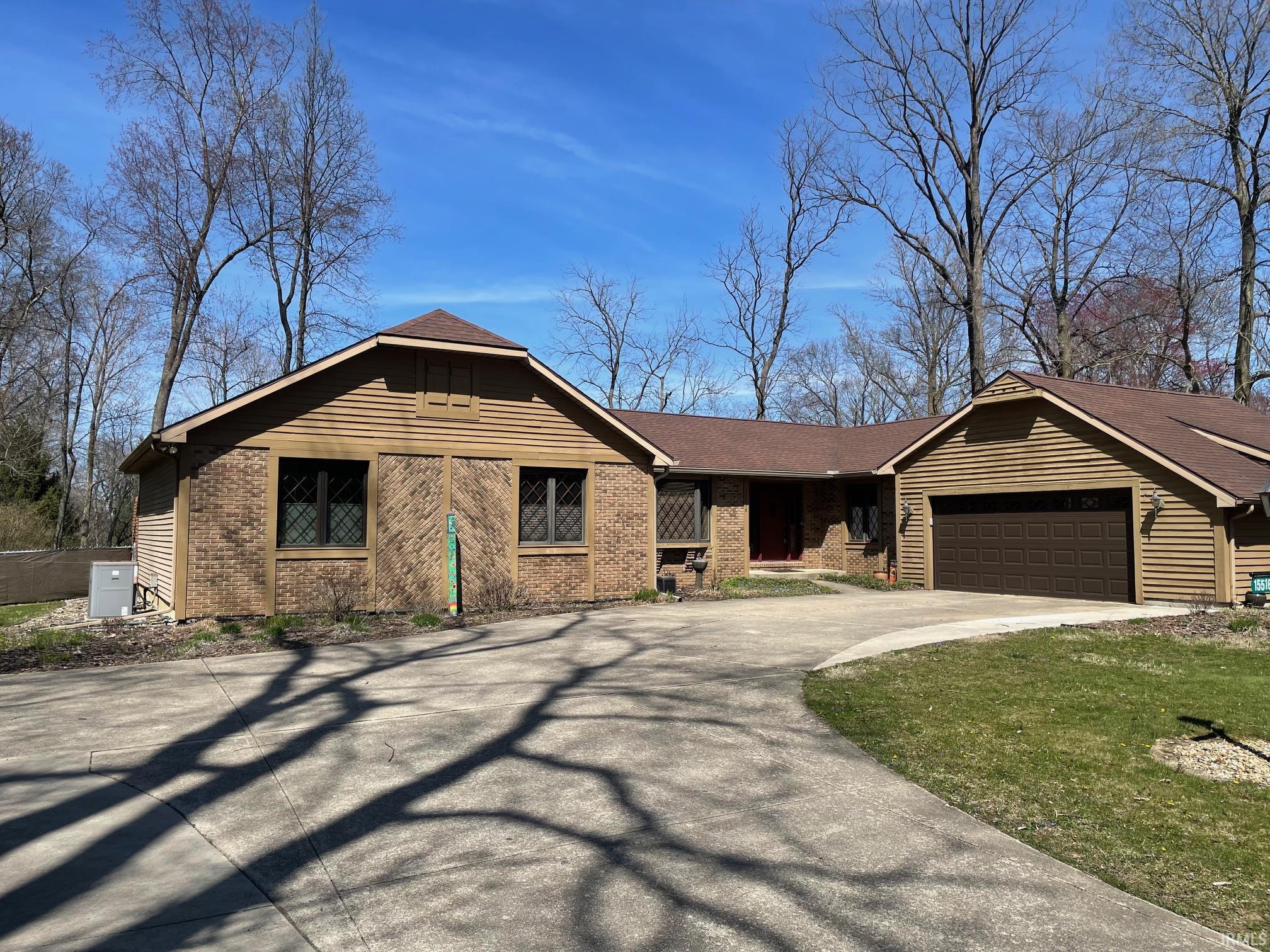 15516 Menominee Drive