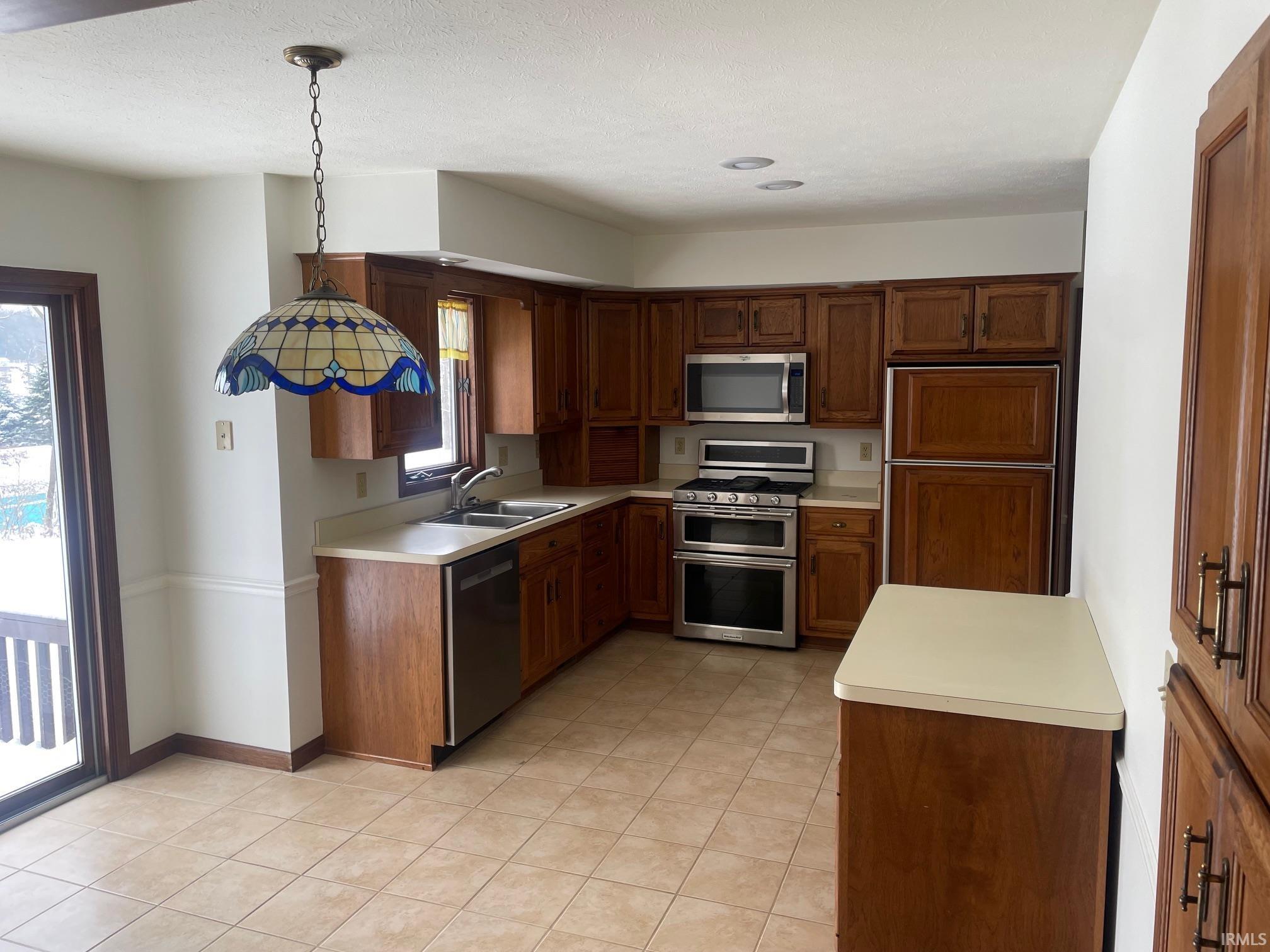 15516 Menominee Drive