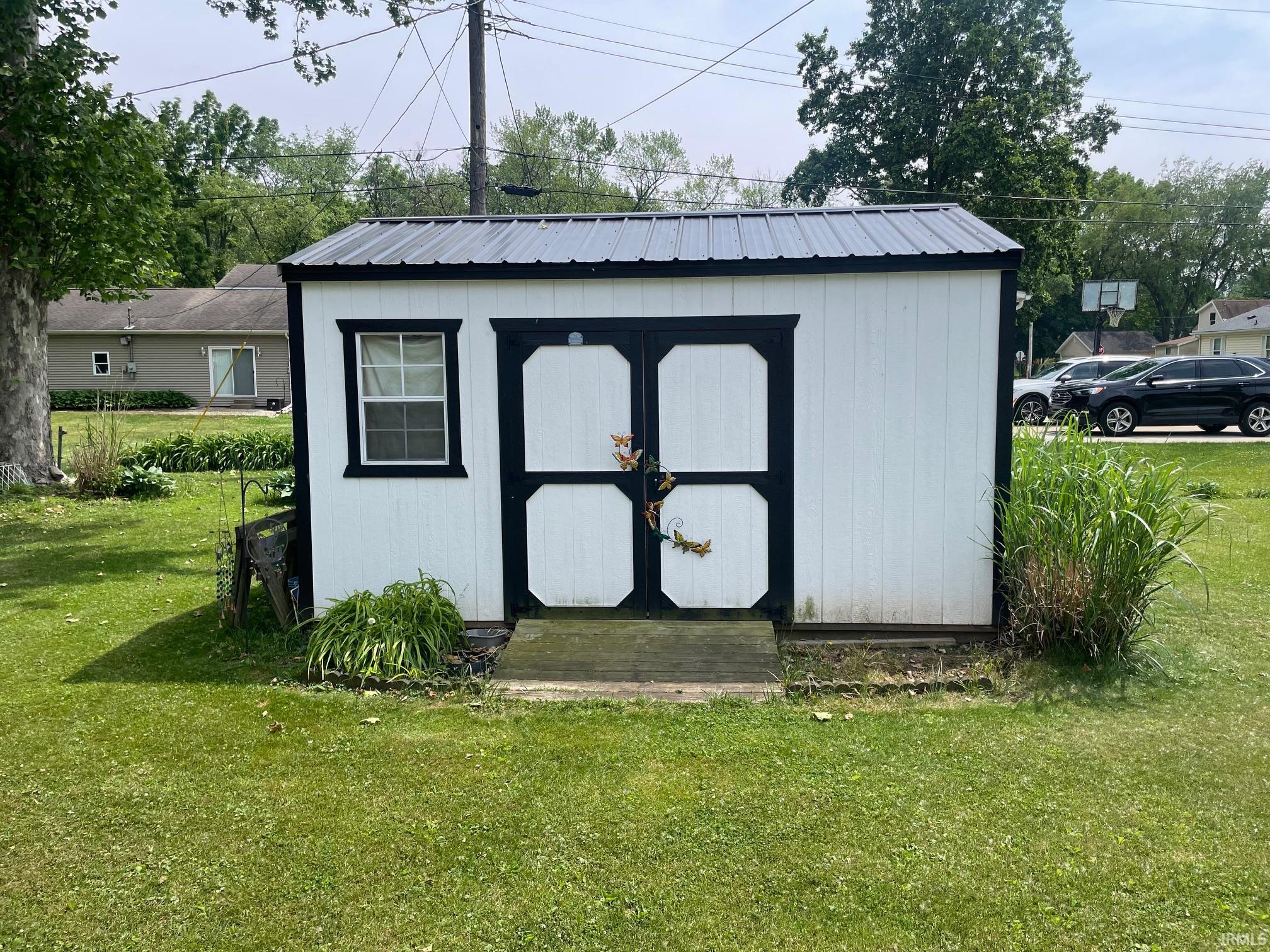 404 Klinger Avenue