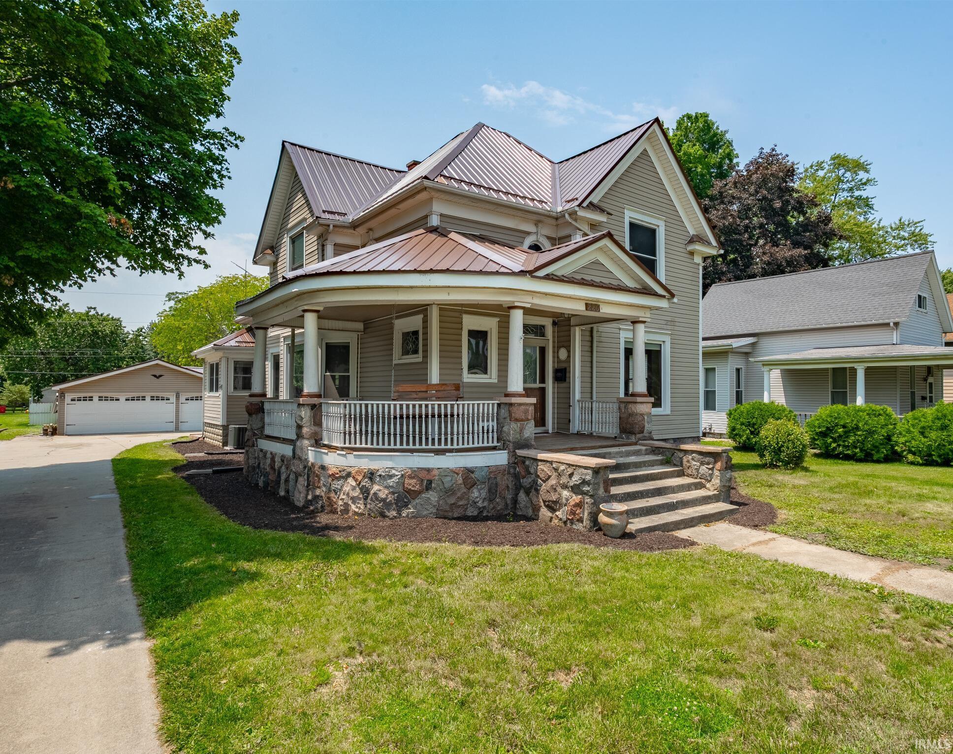 220 N Michigan Street