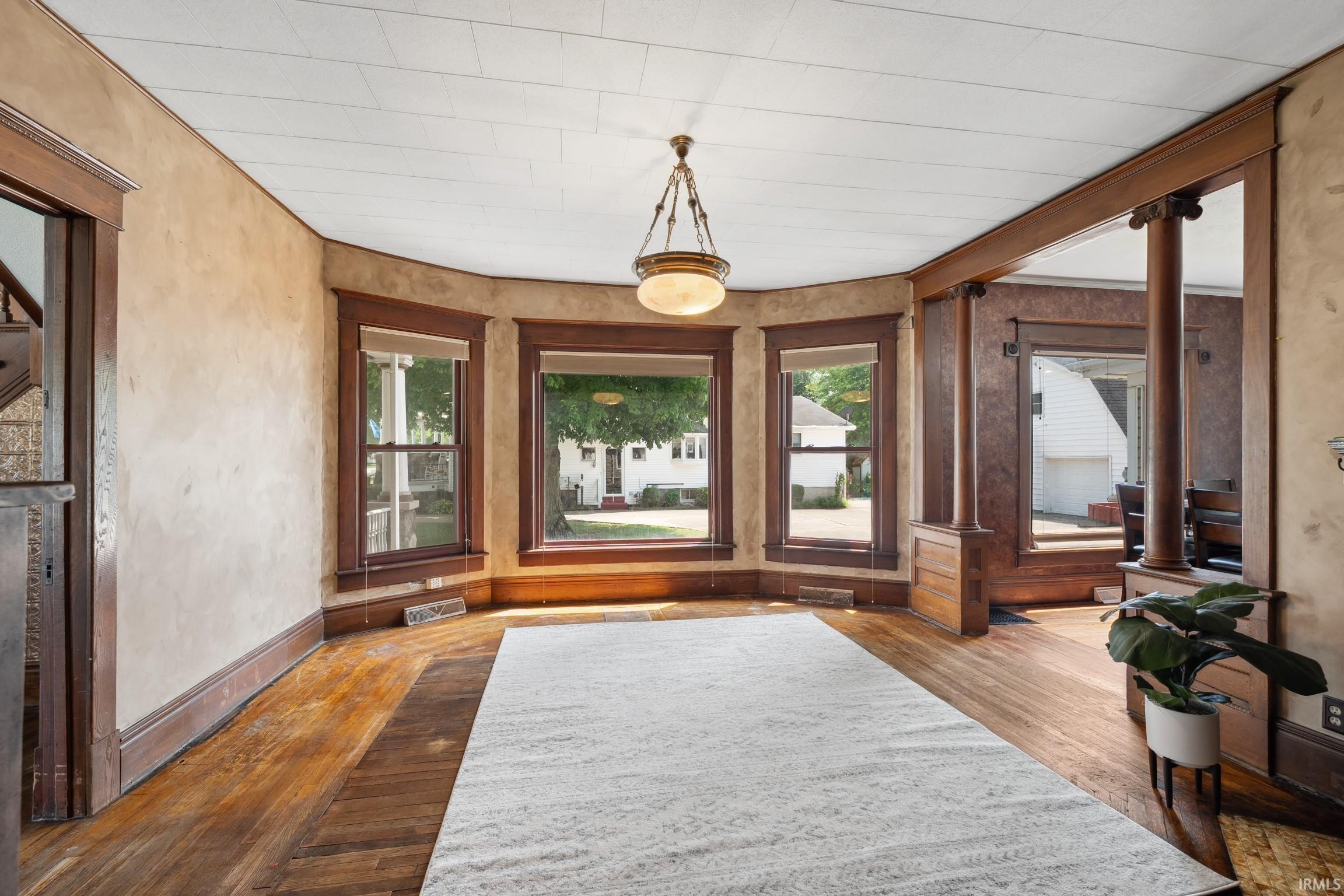 220 N Michigan Street