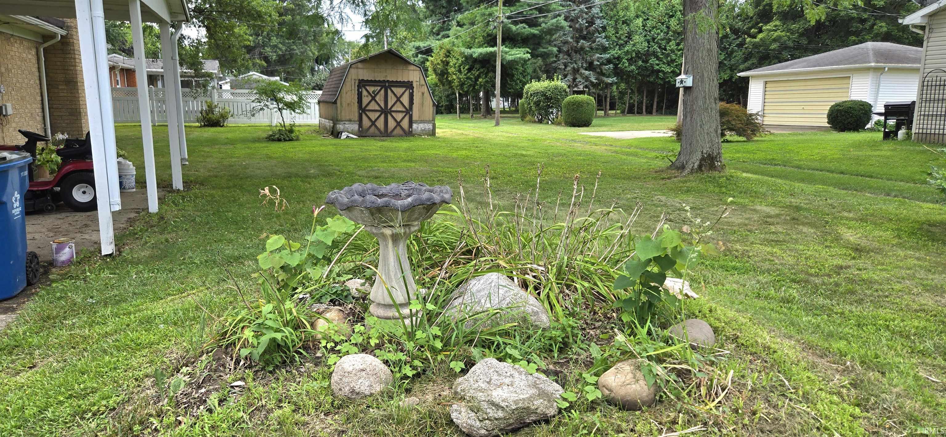 226 E Lincoln Street