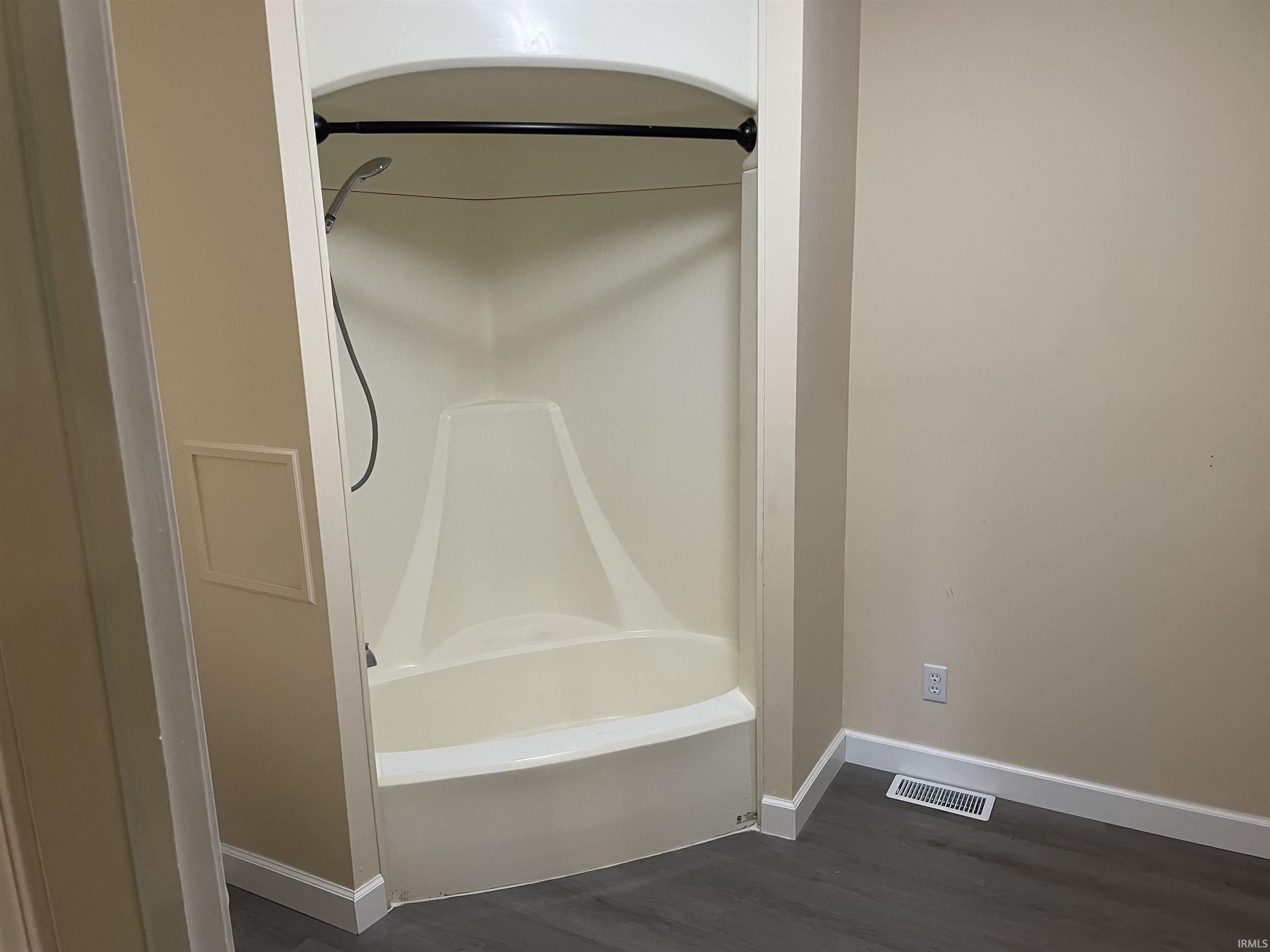 340 W Indiana Avenue