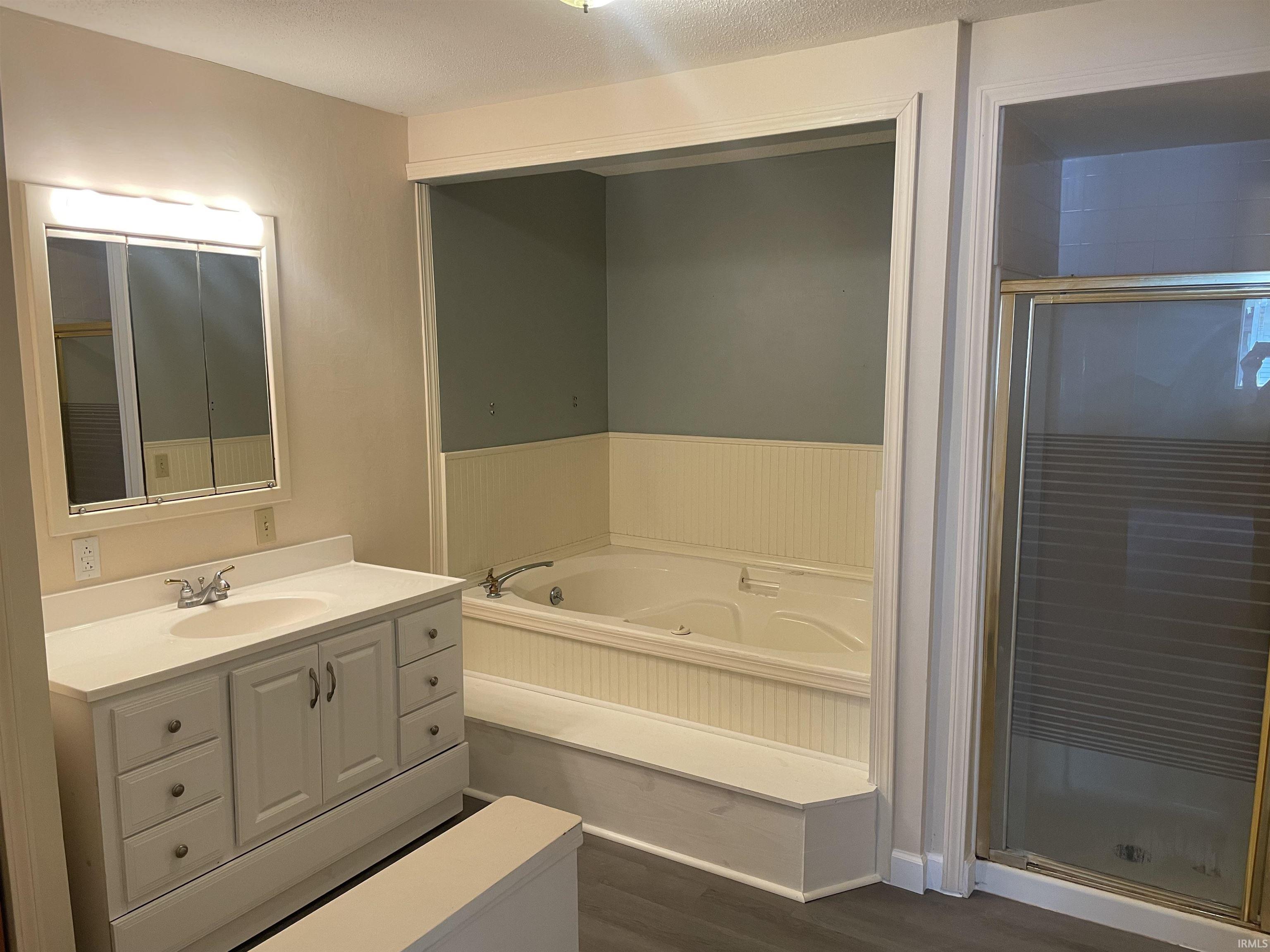 340 W Indiana Avenue