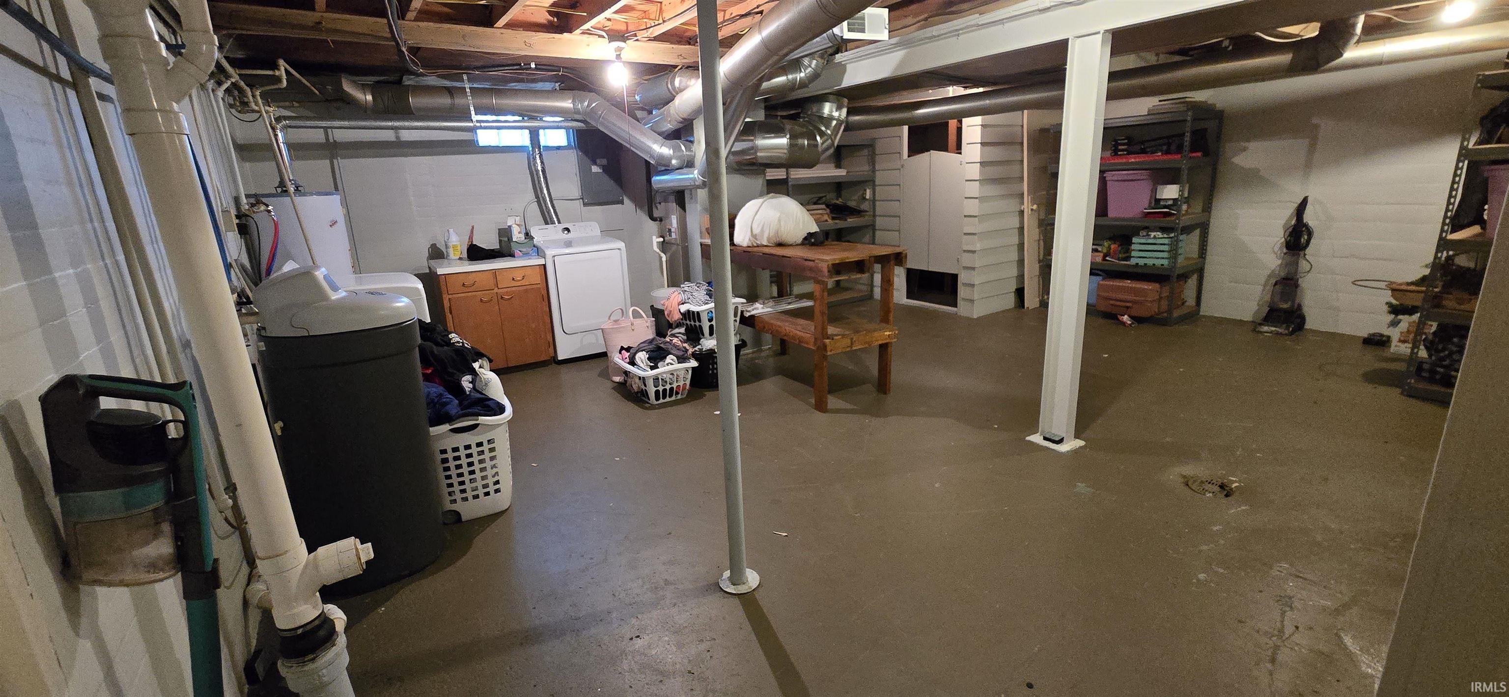 1072 Lincolway Highway