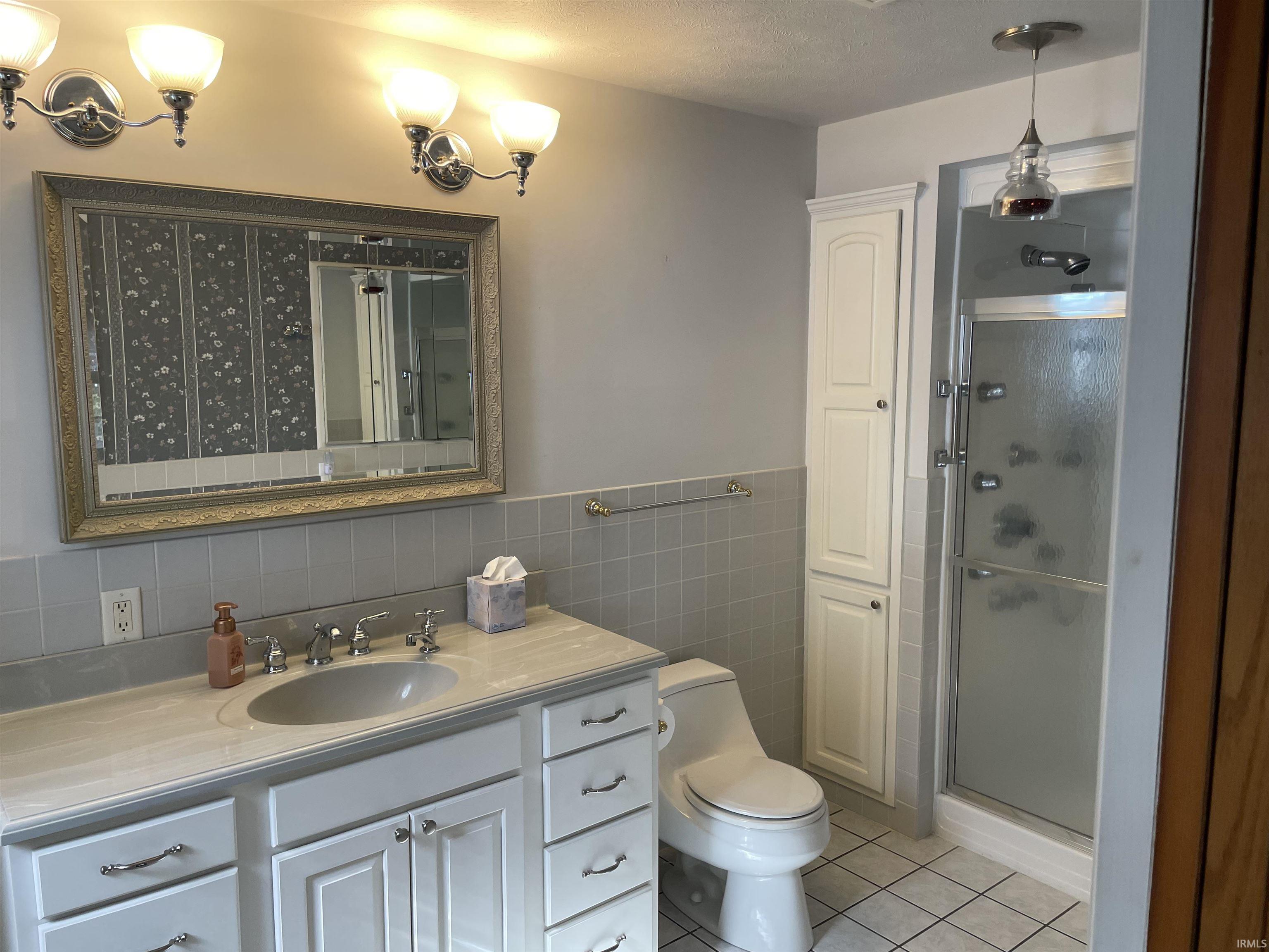 14415 Lawrence Lake Drive