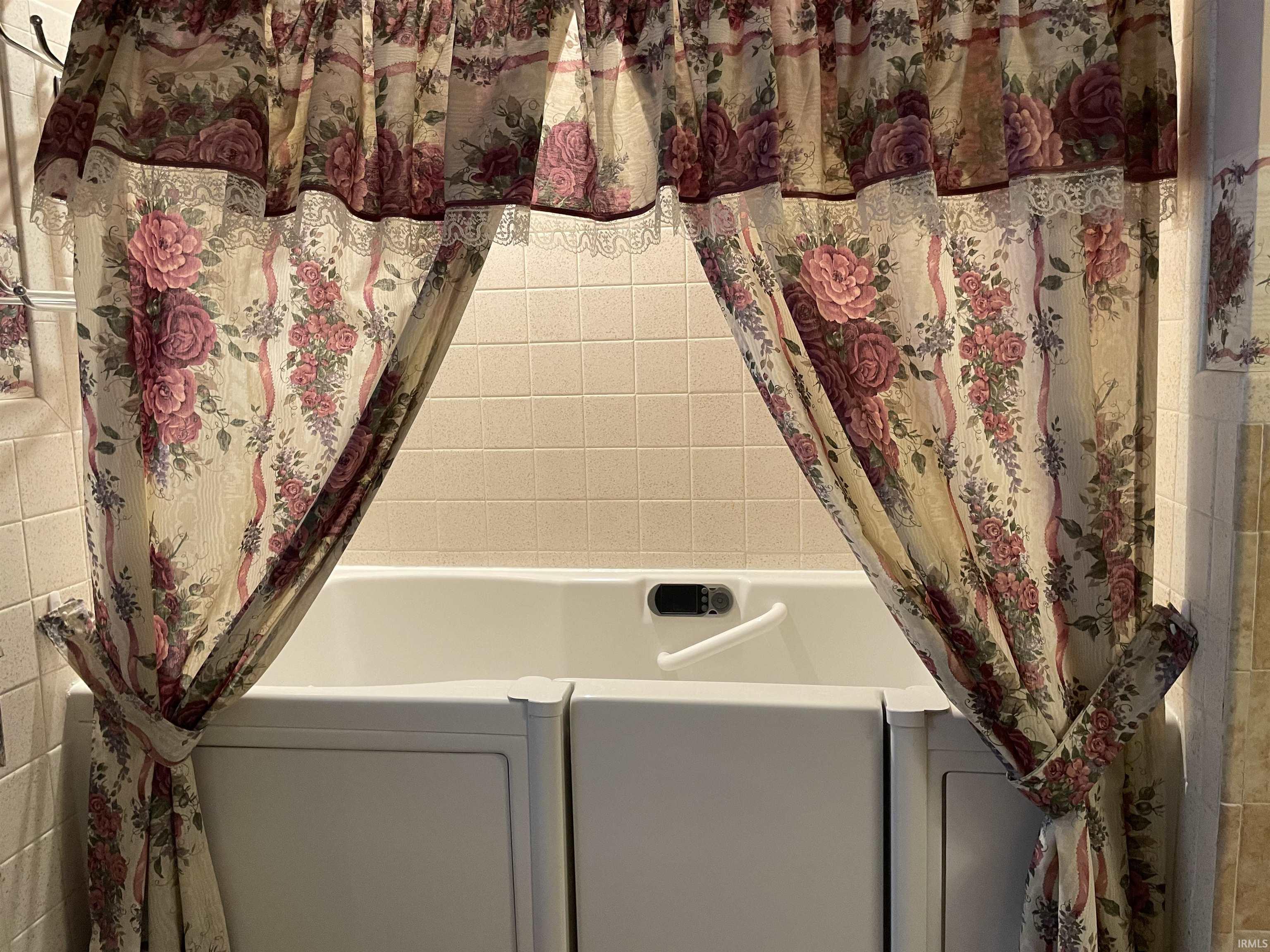 14415 Lawrence Lake Drive