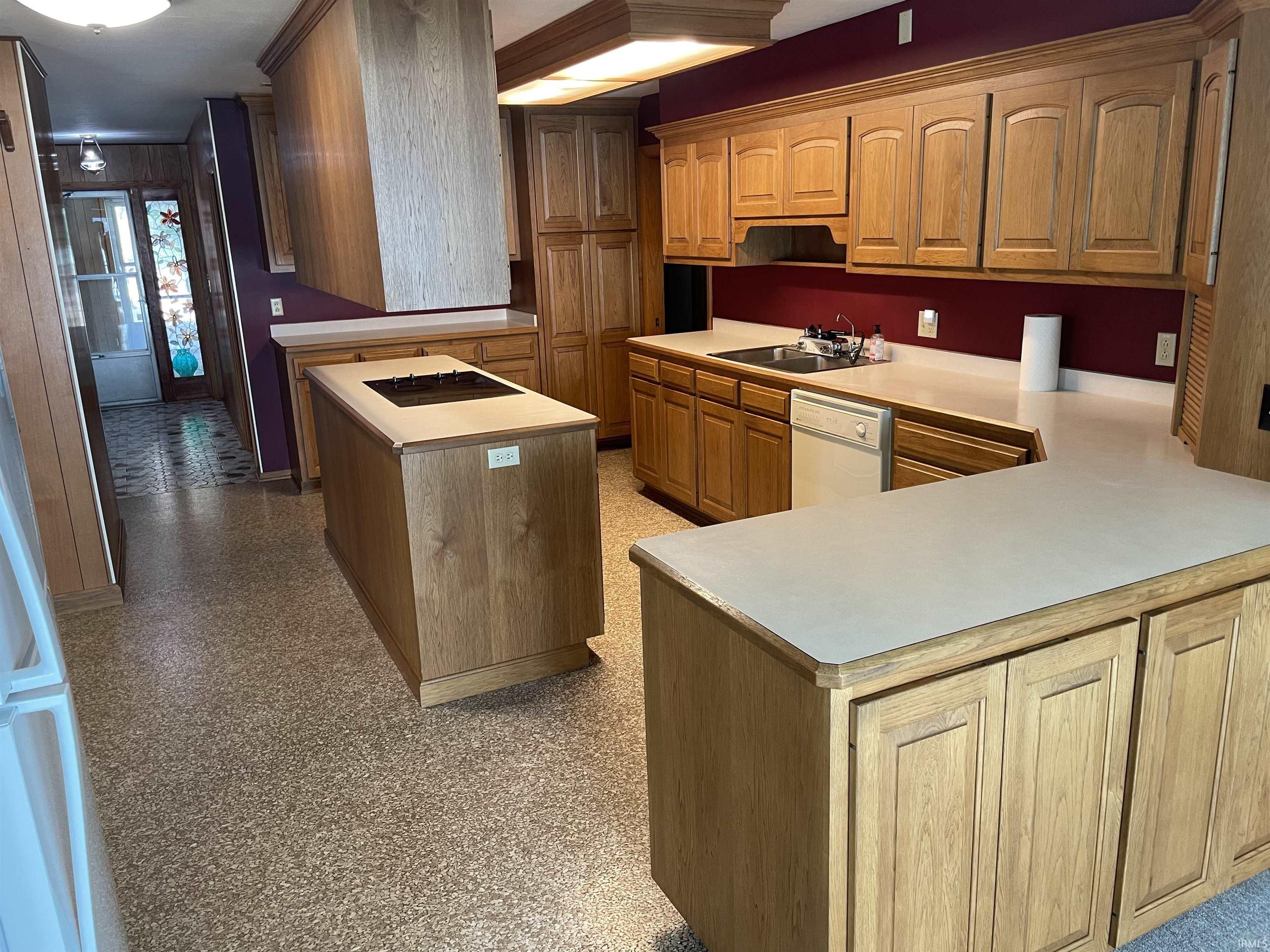 14415 Lawrence Lake Drive