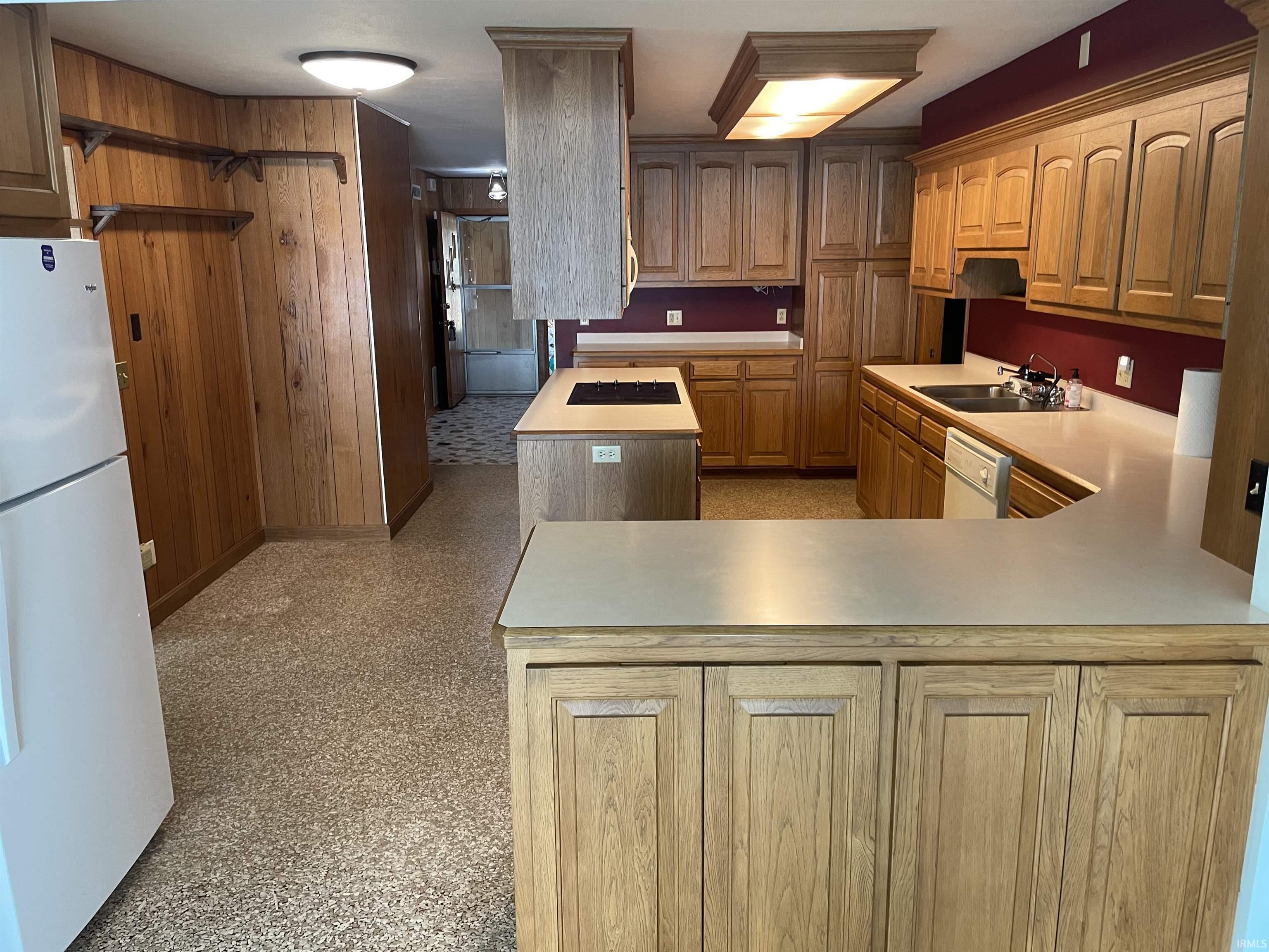 14415 Lawrence Lake Drive