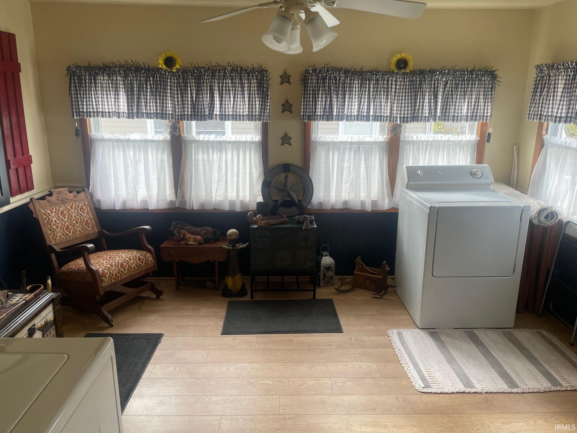 212 S Michigan Street