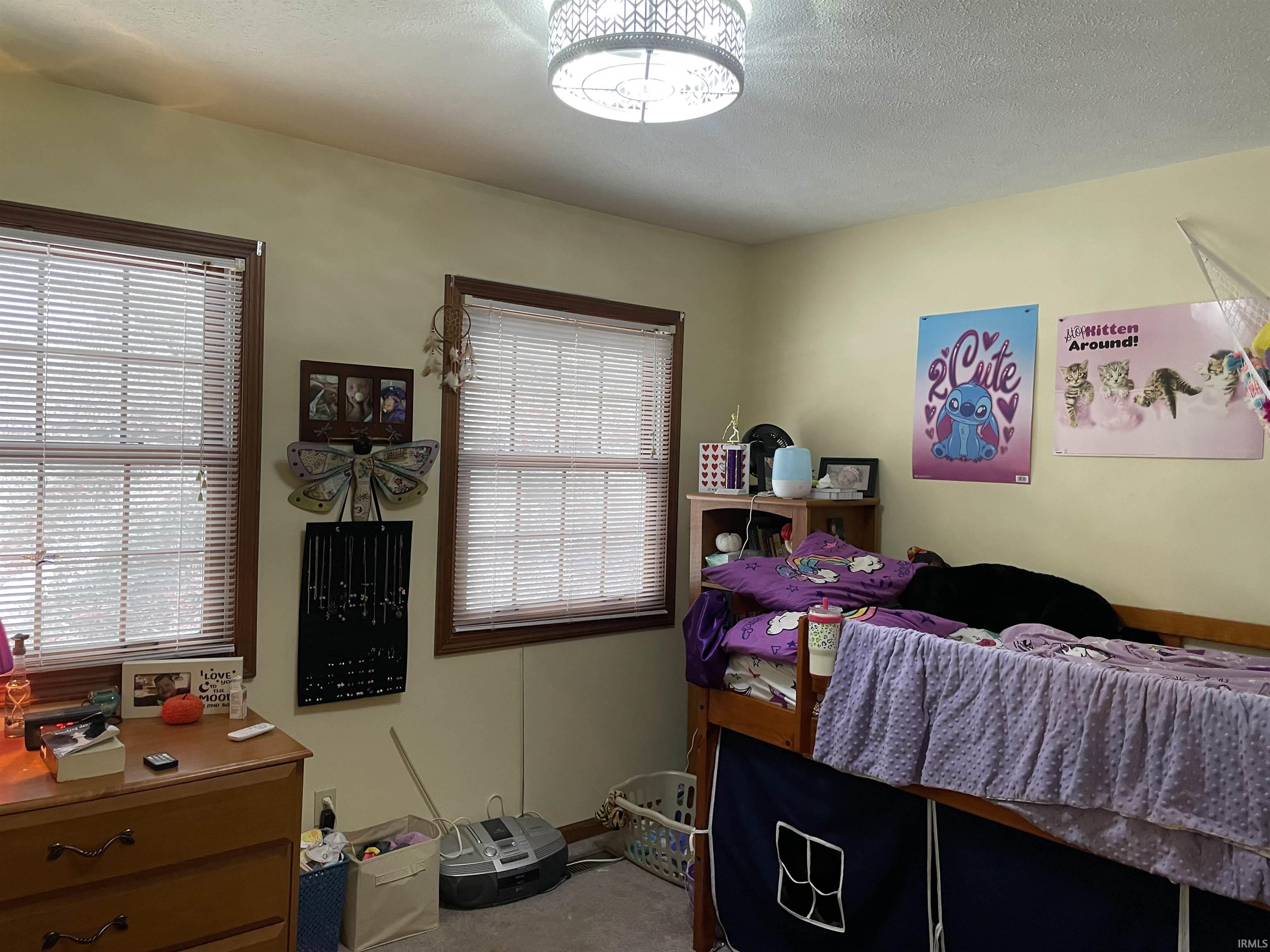 12562 Hillside Drive