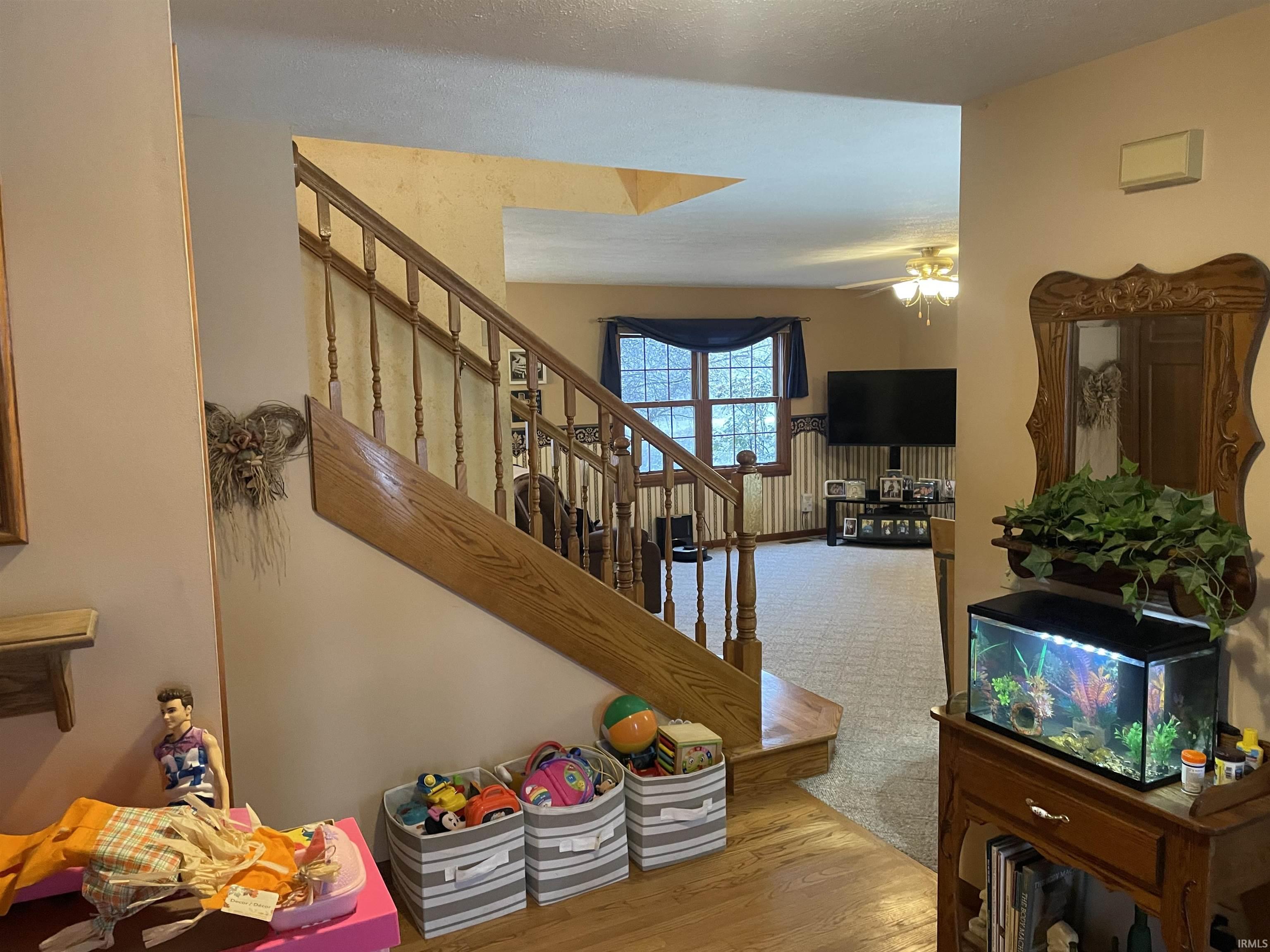 12562 Hillside Drive