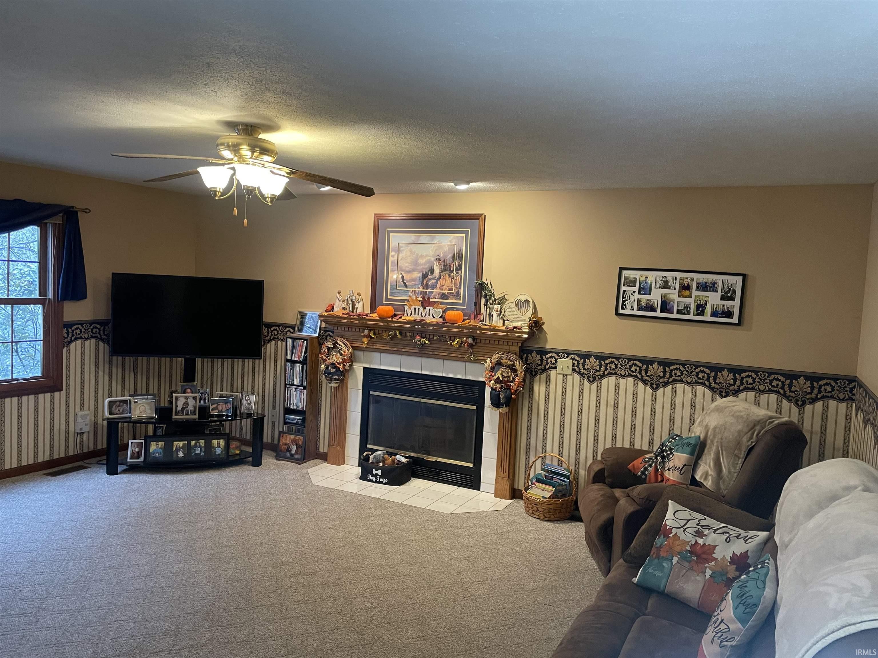 12562 Hillside Drive