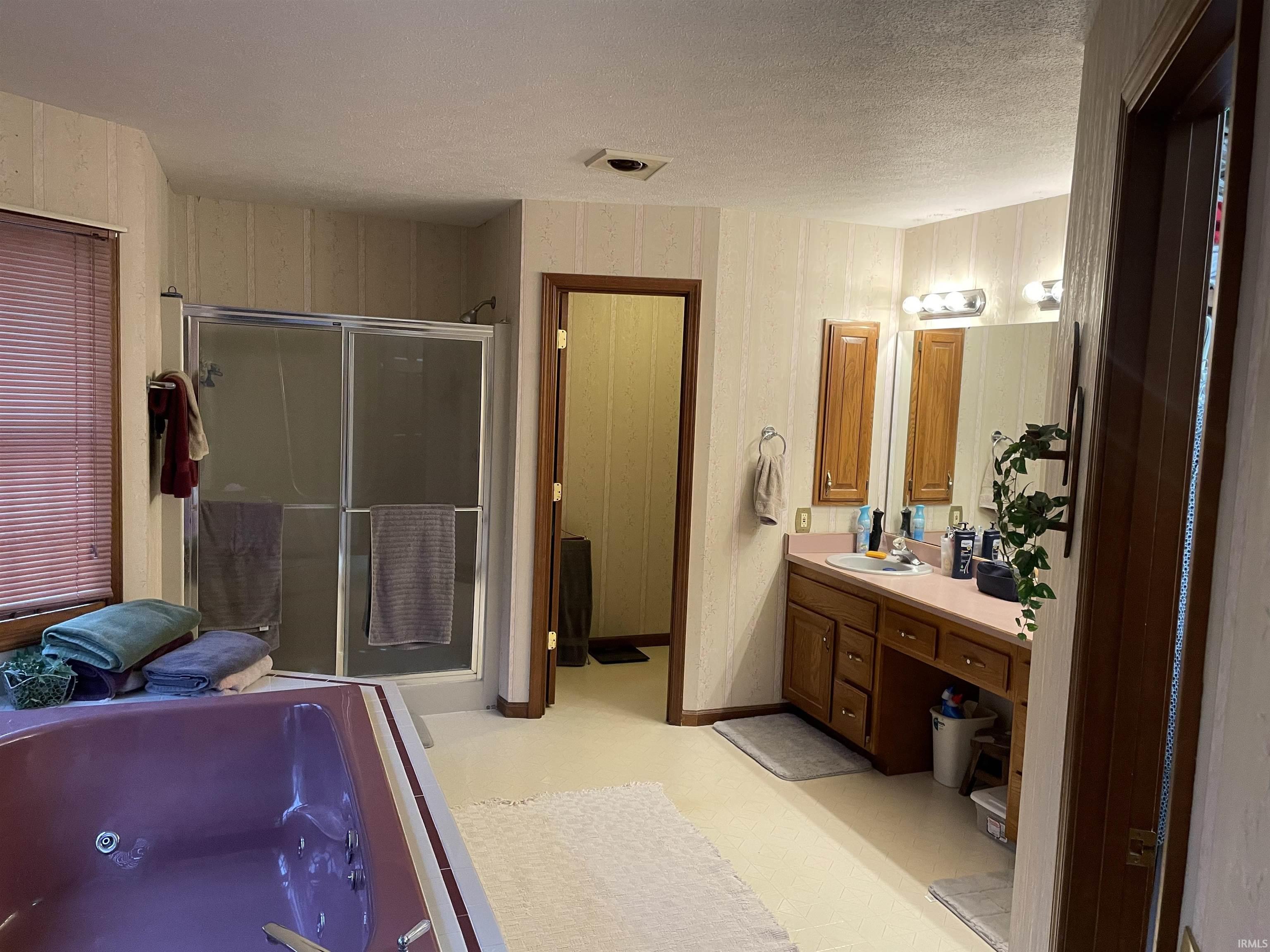 12562 Hillside Drive