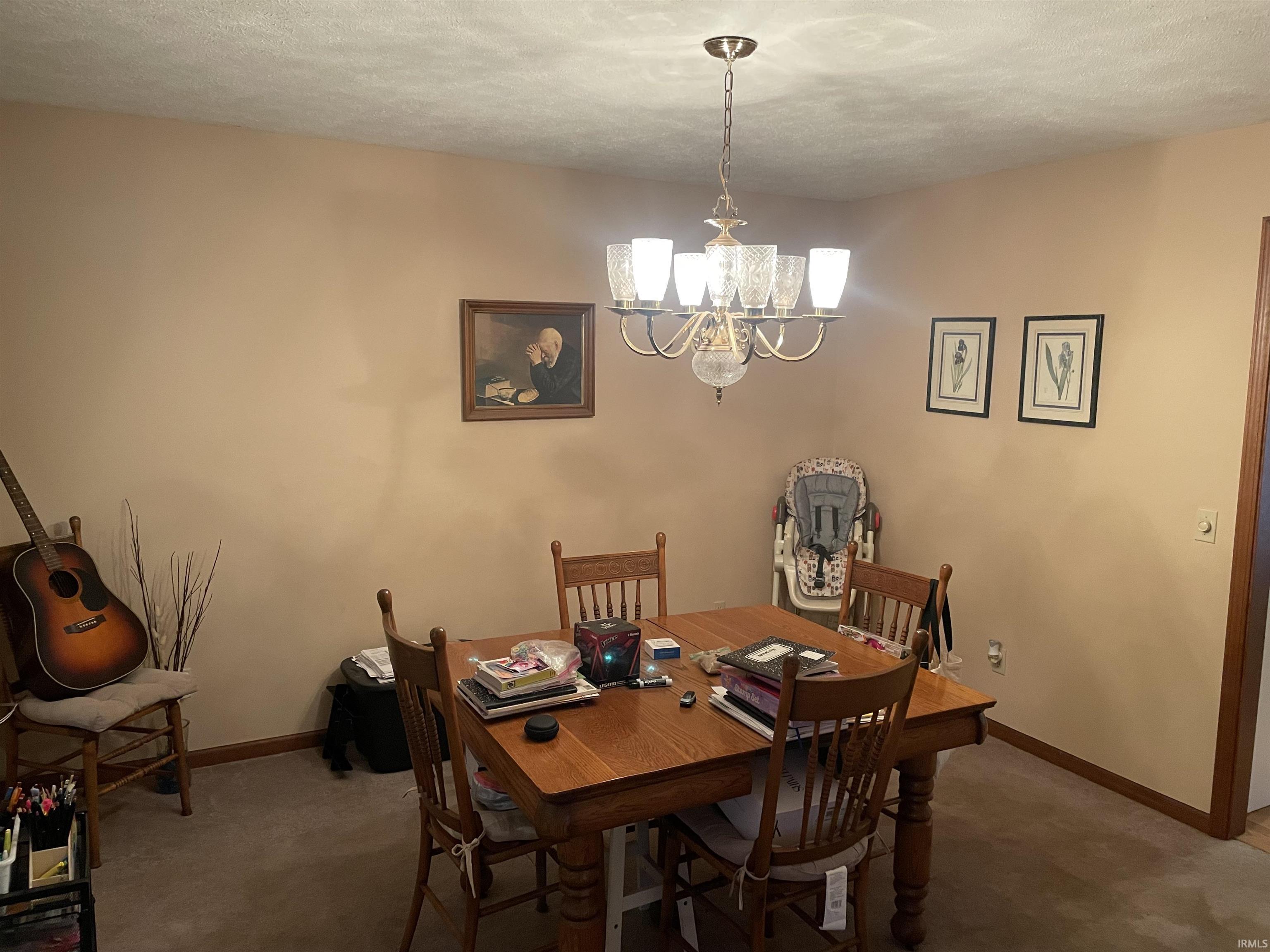 12562 Hillside Drive