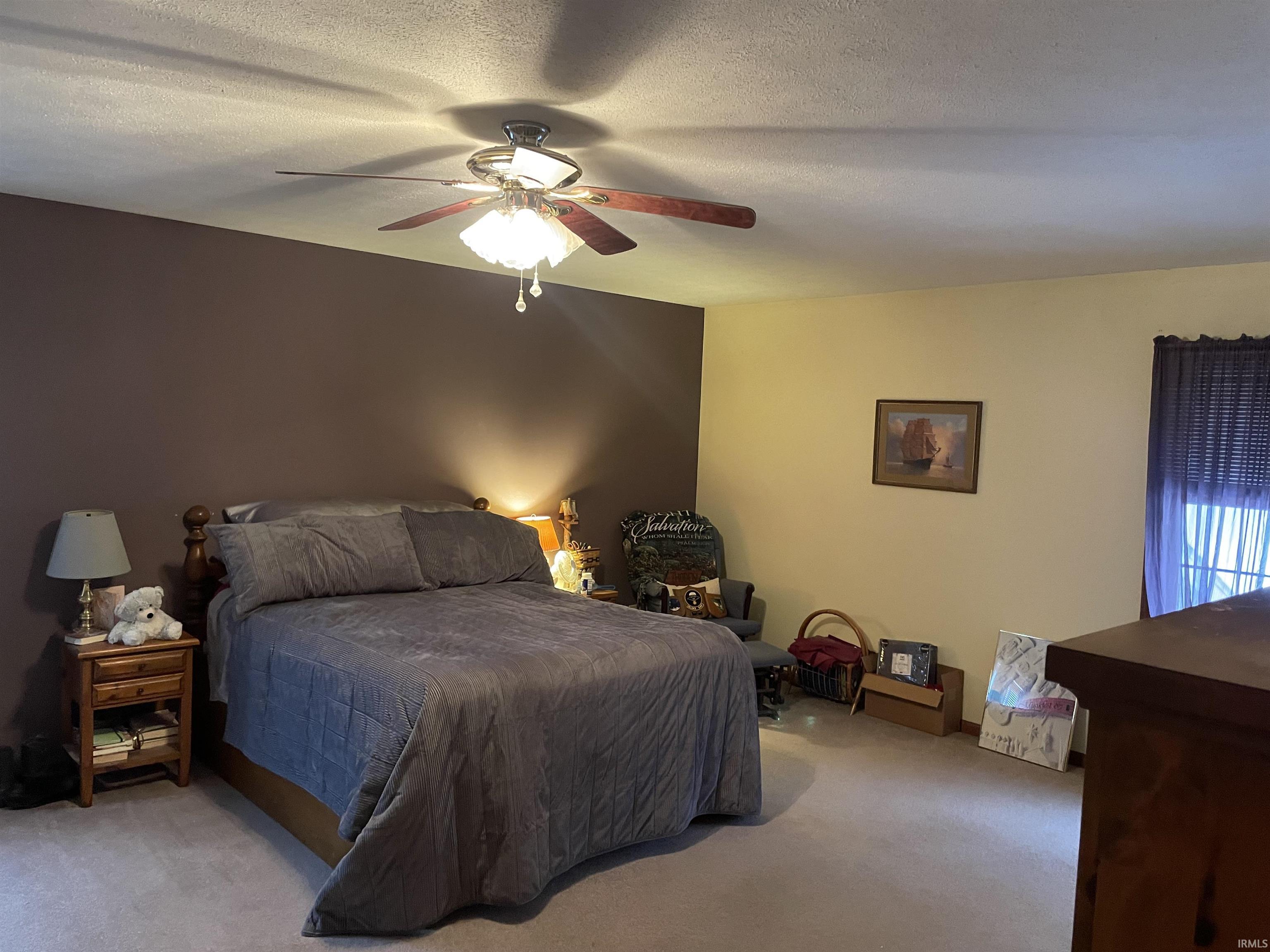 12562 Hillside Drive