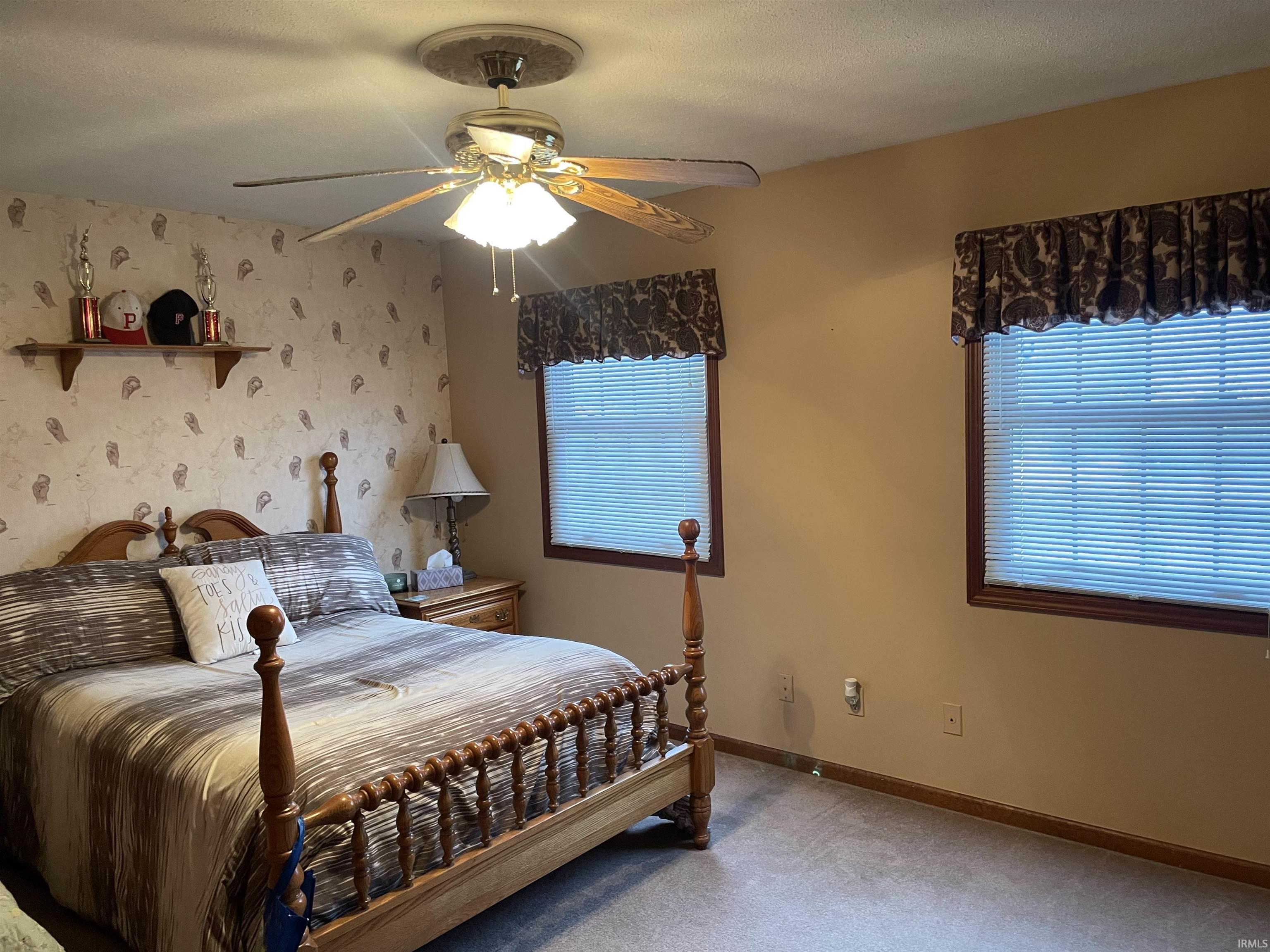 12562 Hillside Drive