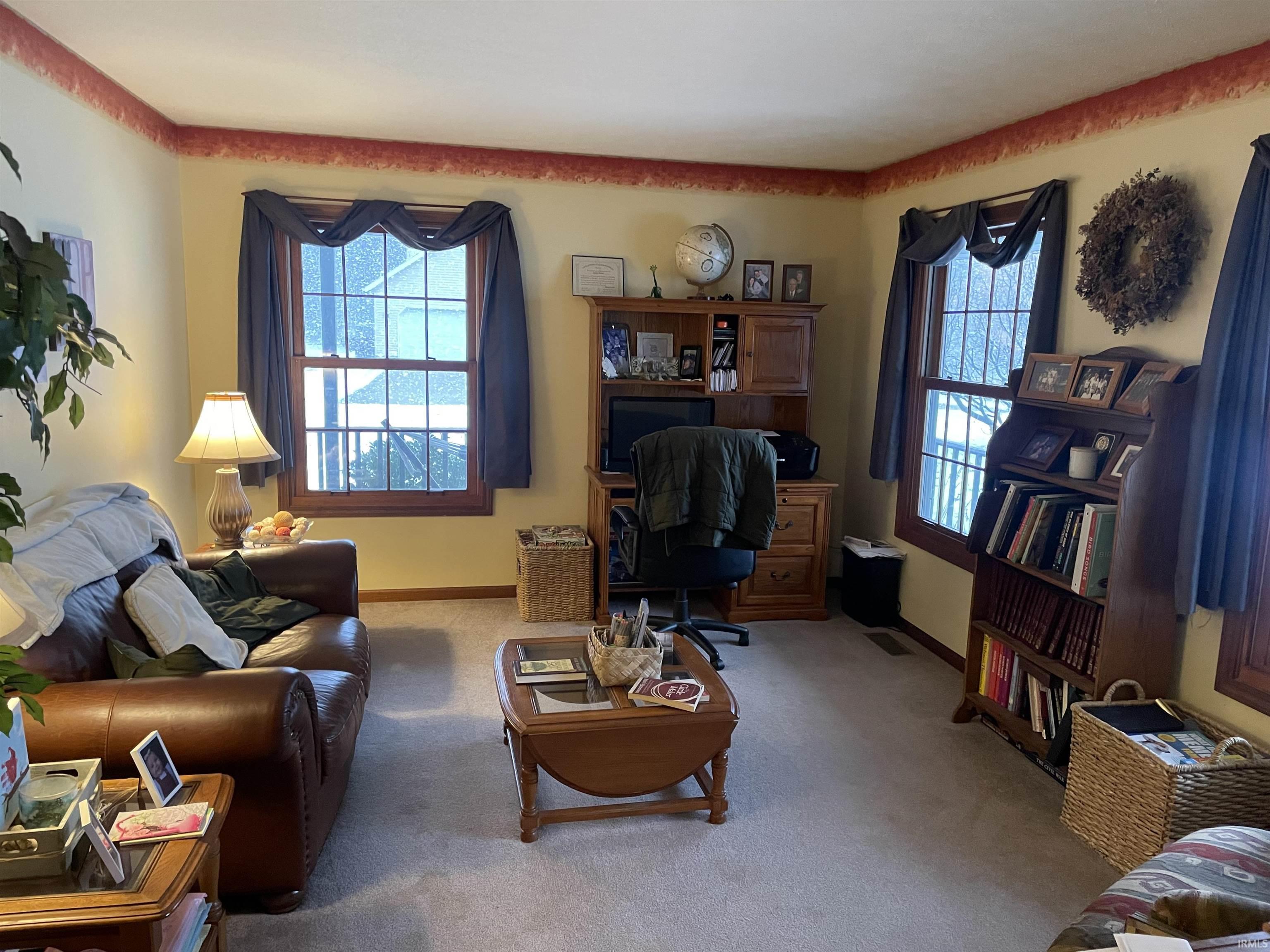 12562 Hillside Drive