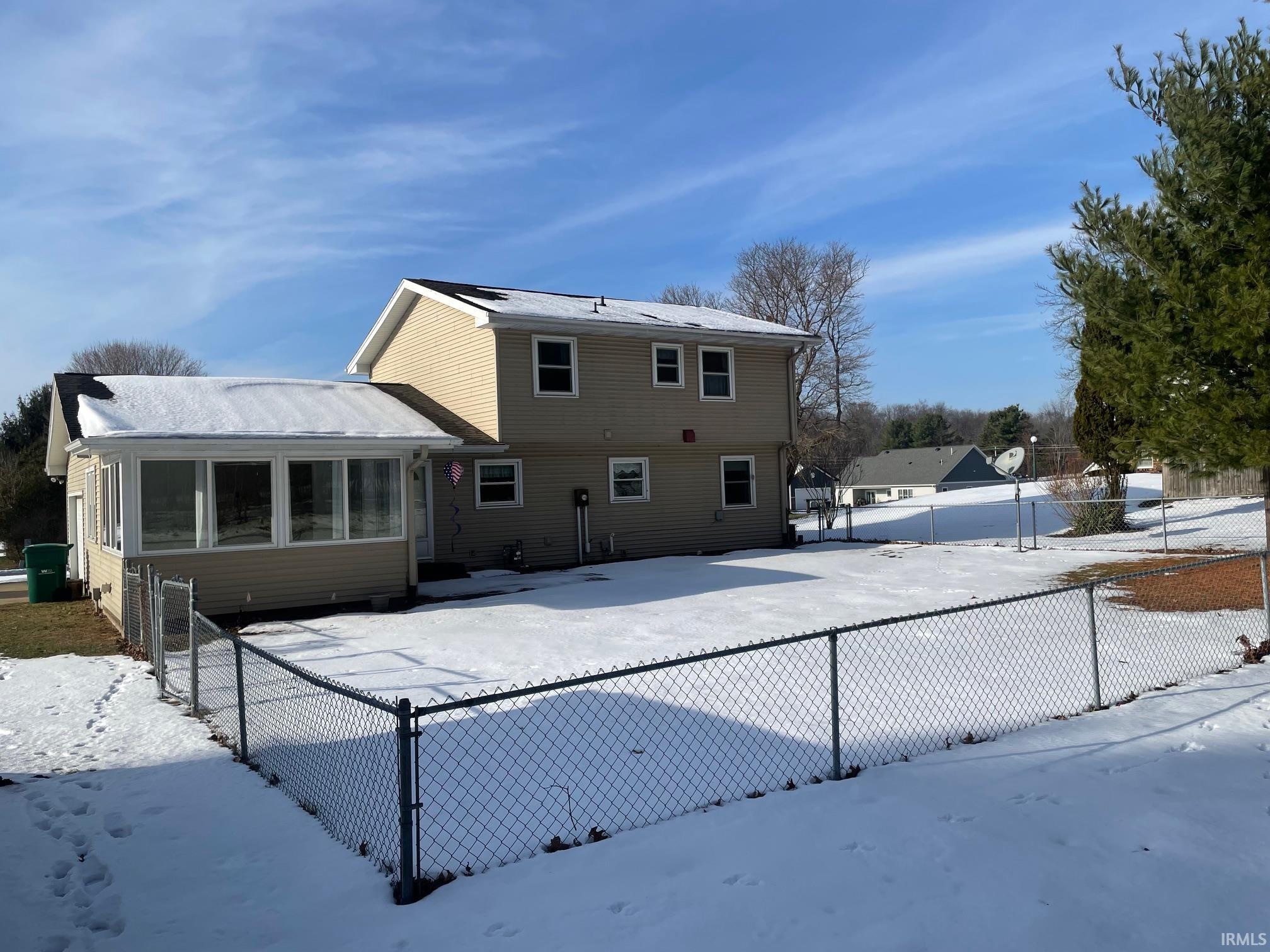 9606 Deer Trail