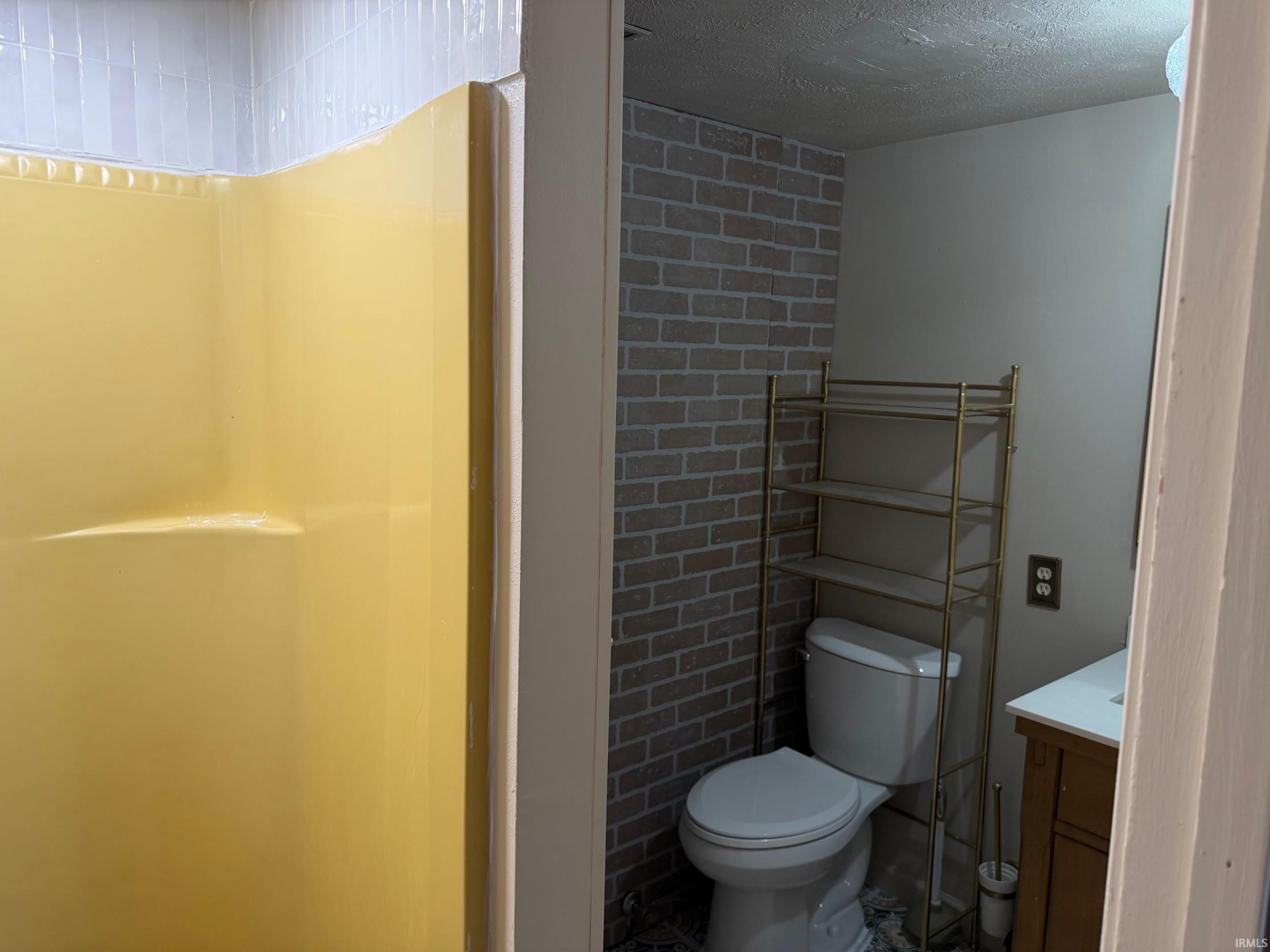 15120 Lincoln Highway