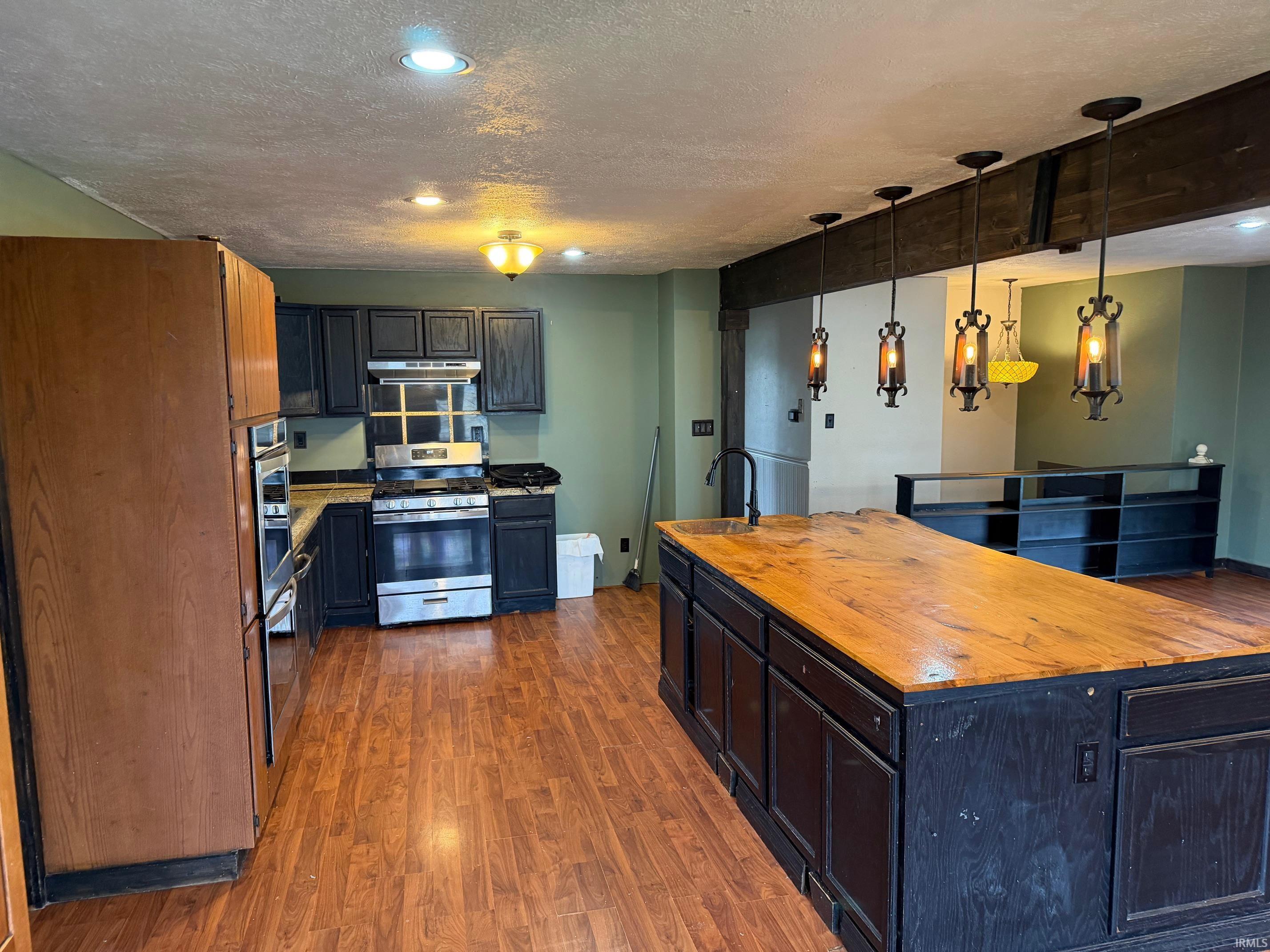 15120 Lincoln Highway