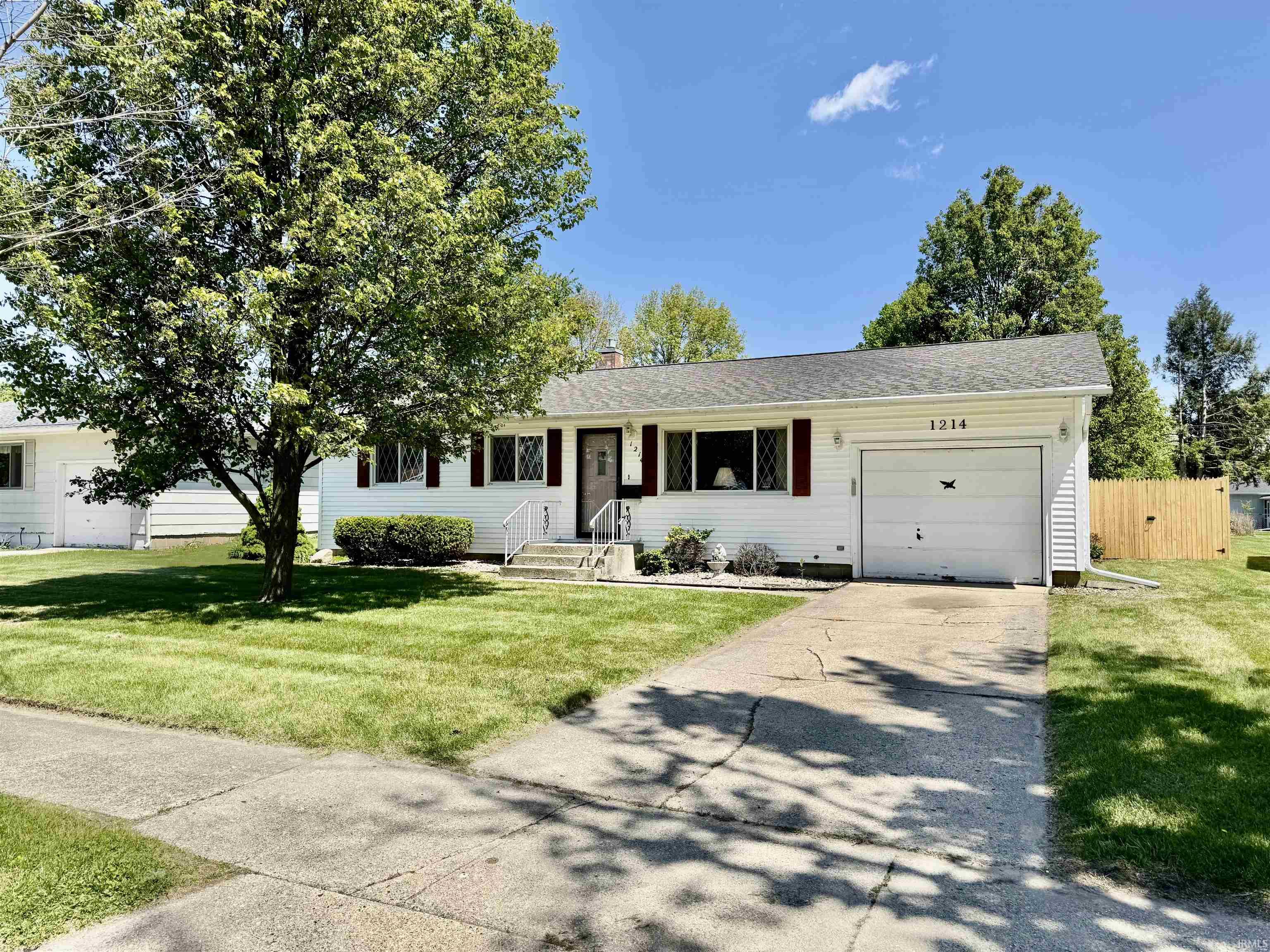 1214 Rochester Boulevard