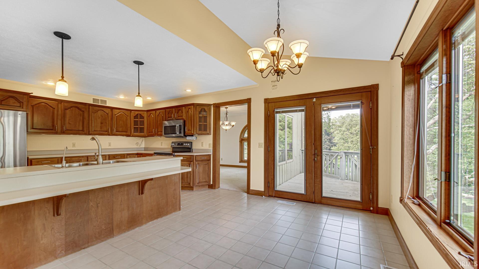 12232 Amber Court