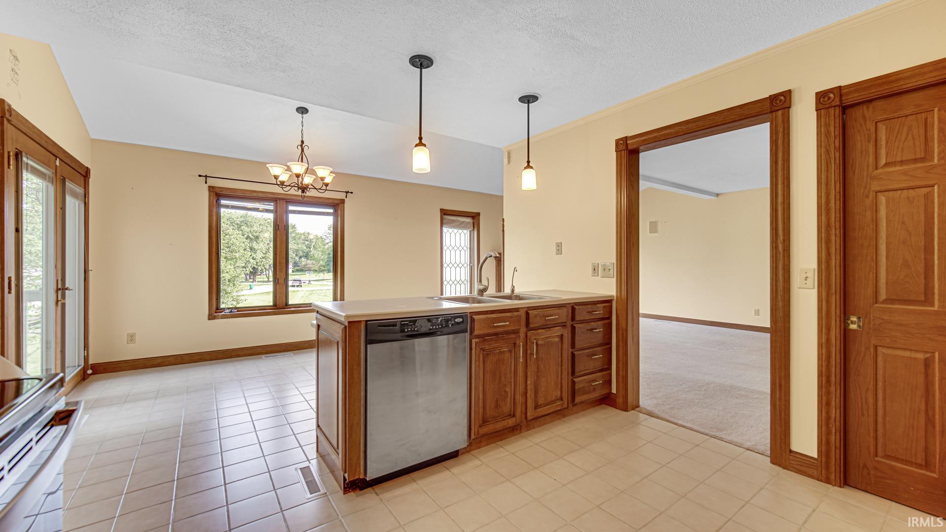 12232 Amber Court