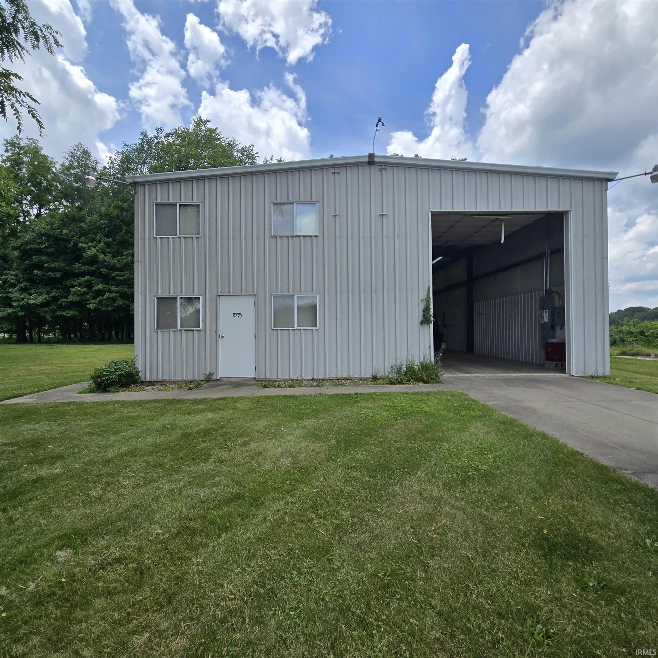 5877 Pine Road