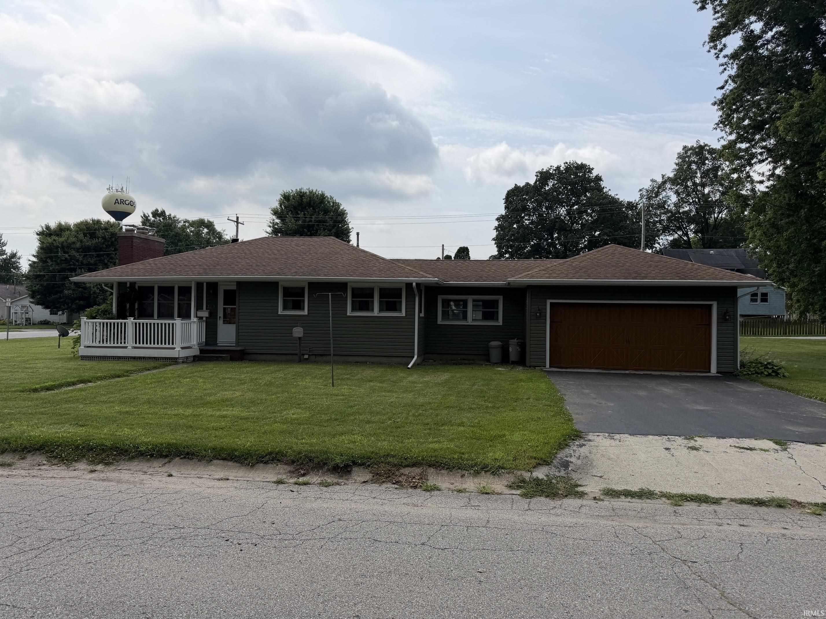 301 W Indiana Avenue