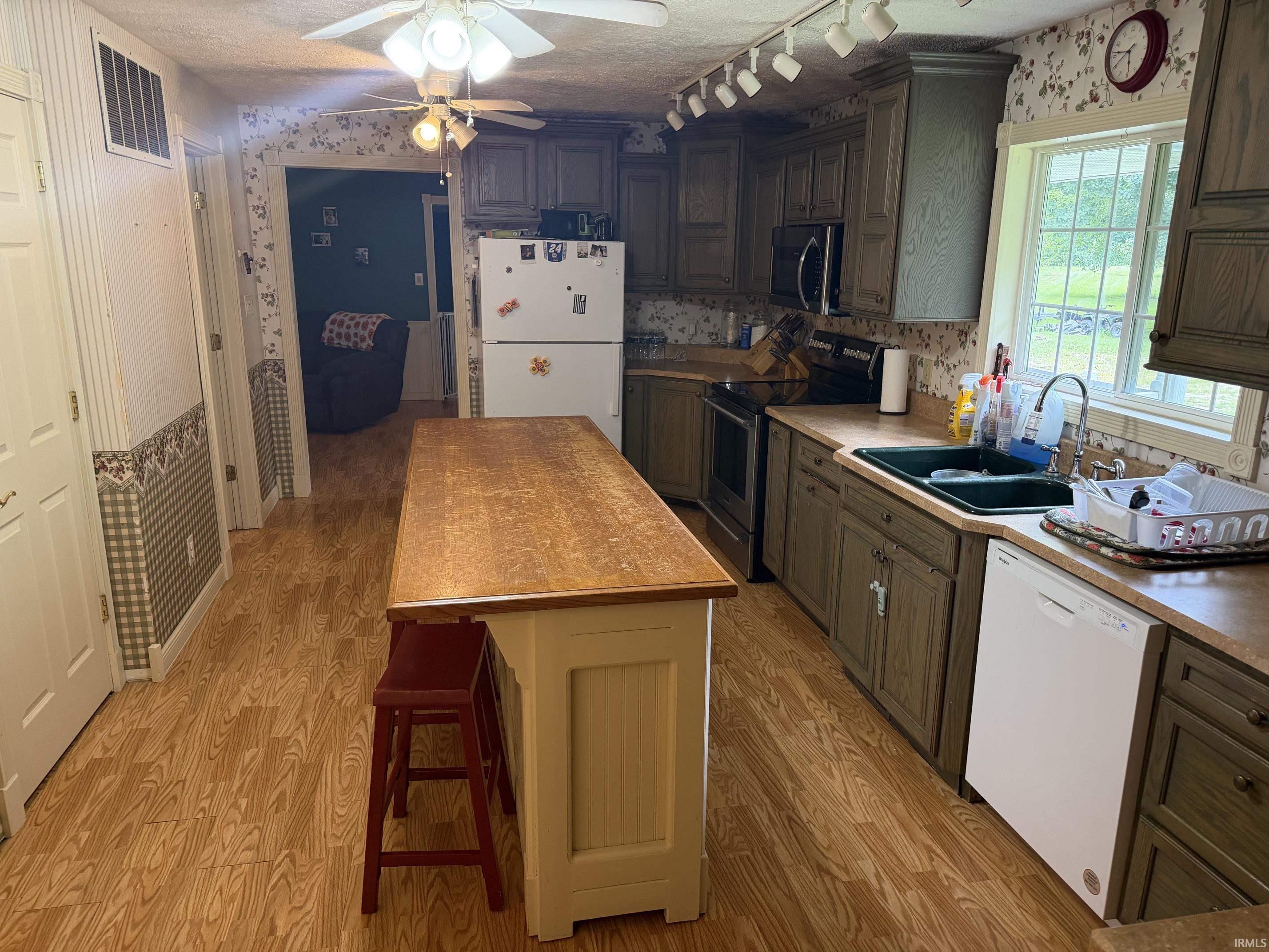 10066 Tulip Road