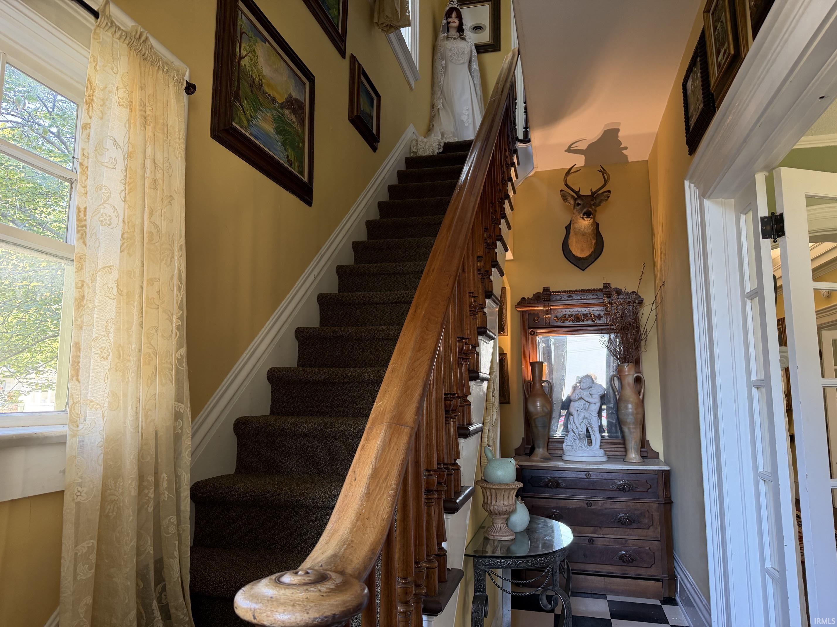 218 W Adams Street