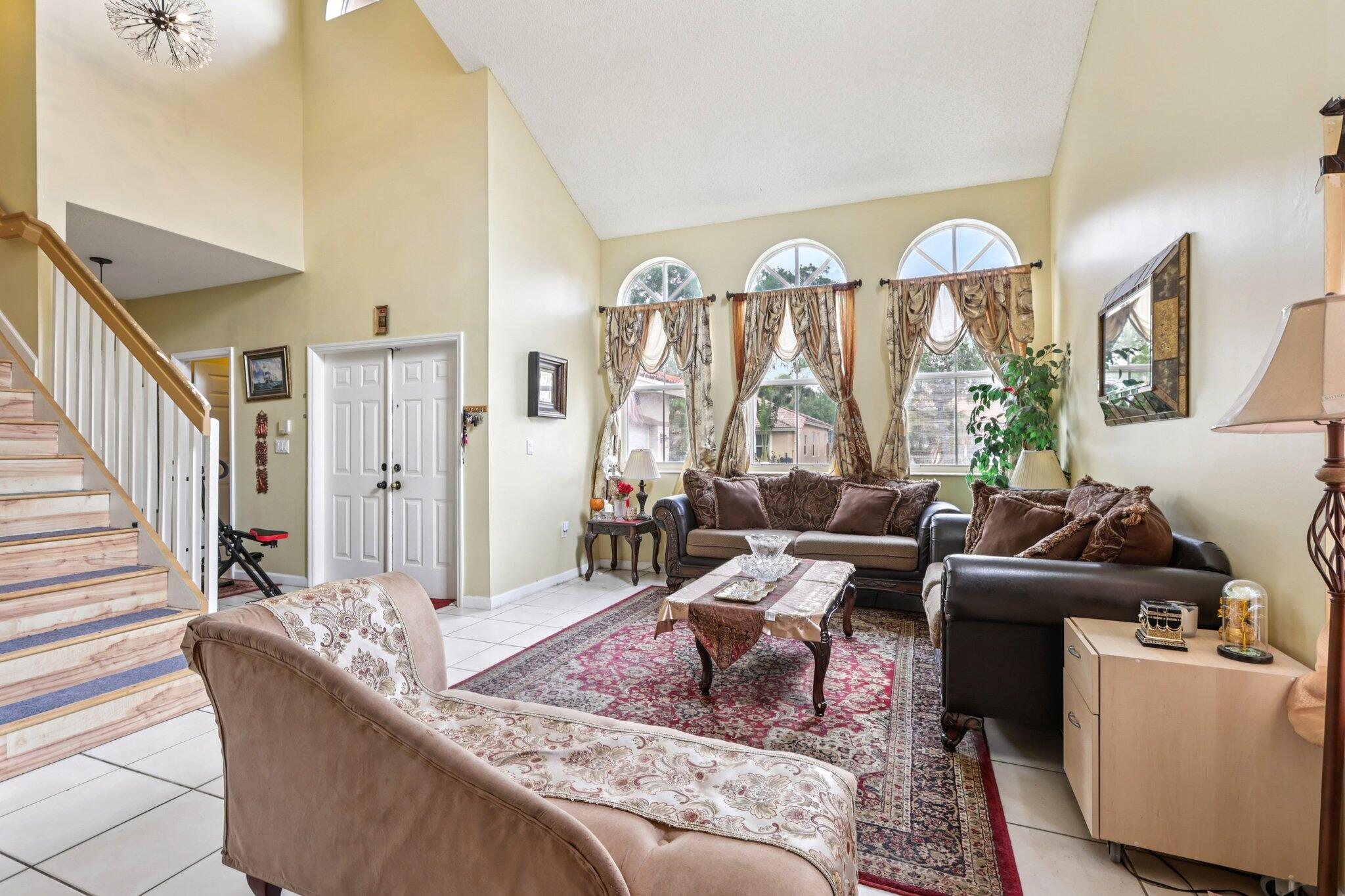 405 E Royal Cove Circle