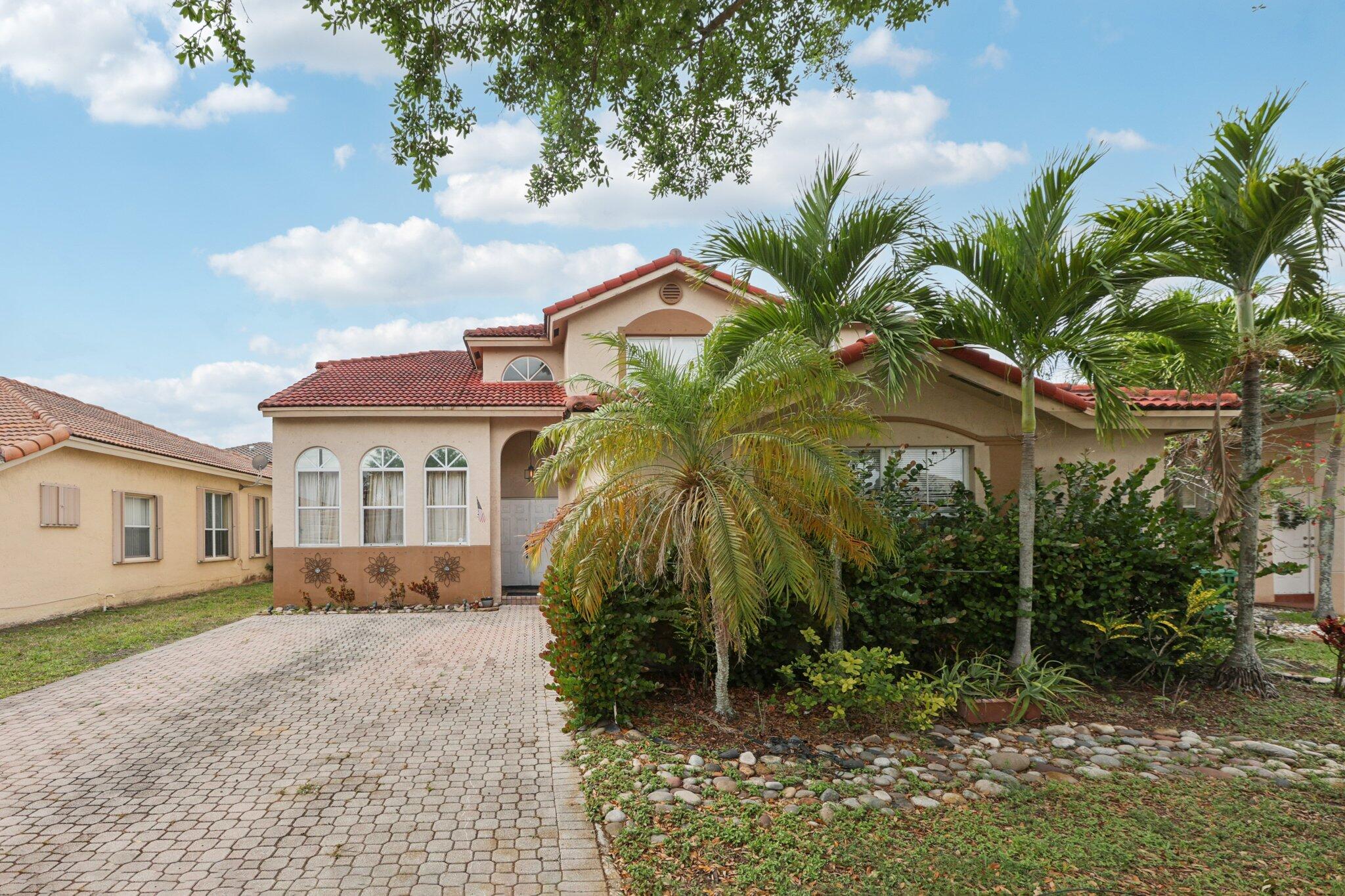 405 E Royal Cove Circle