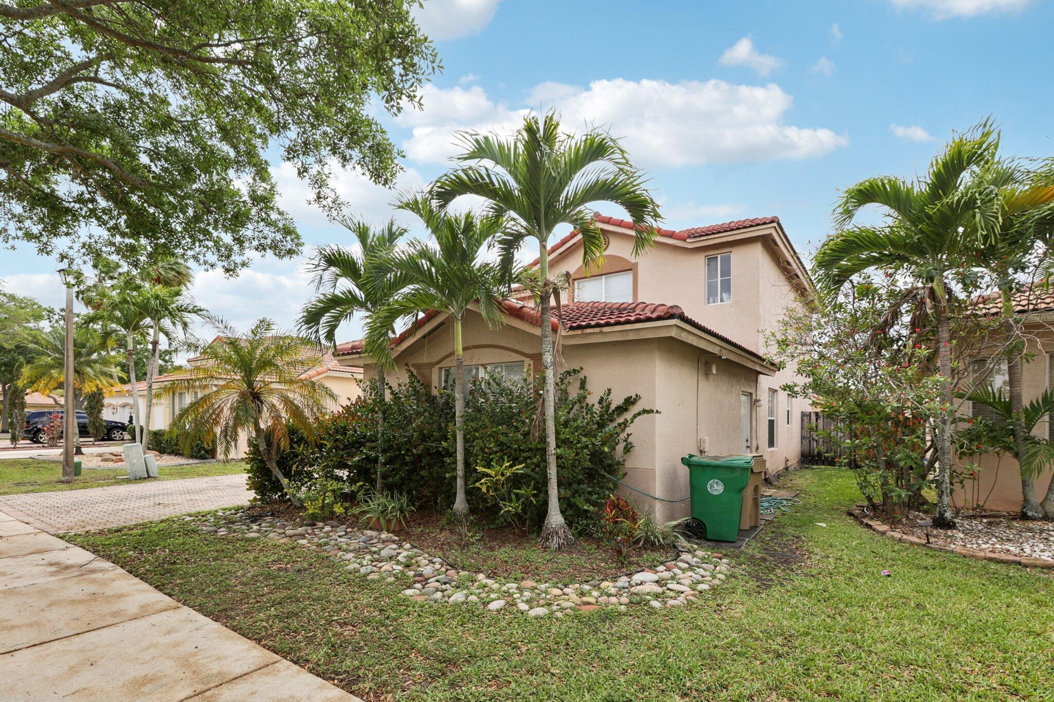 405 E Royal Cove Circle