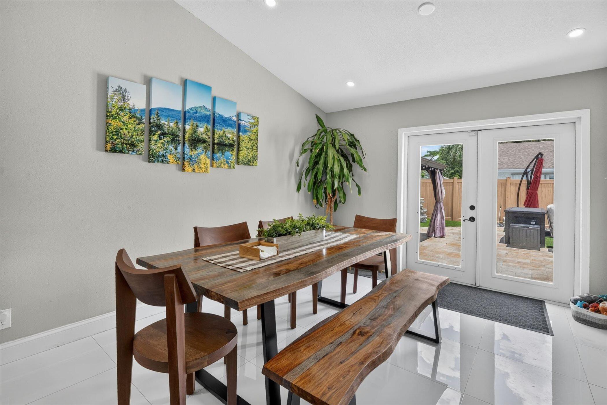 8131 NW 44TH Court