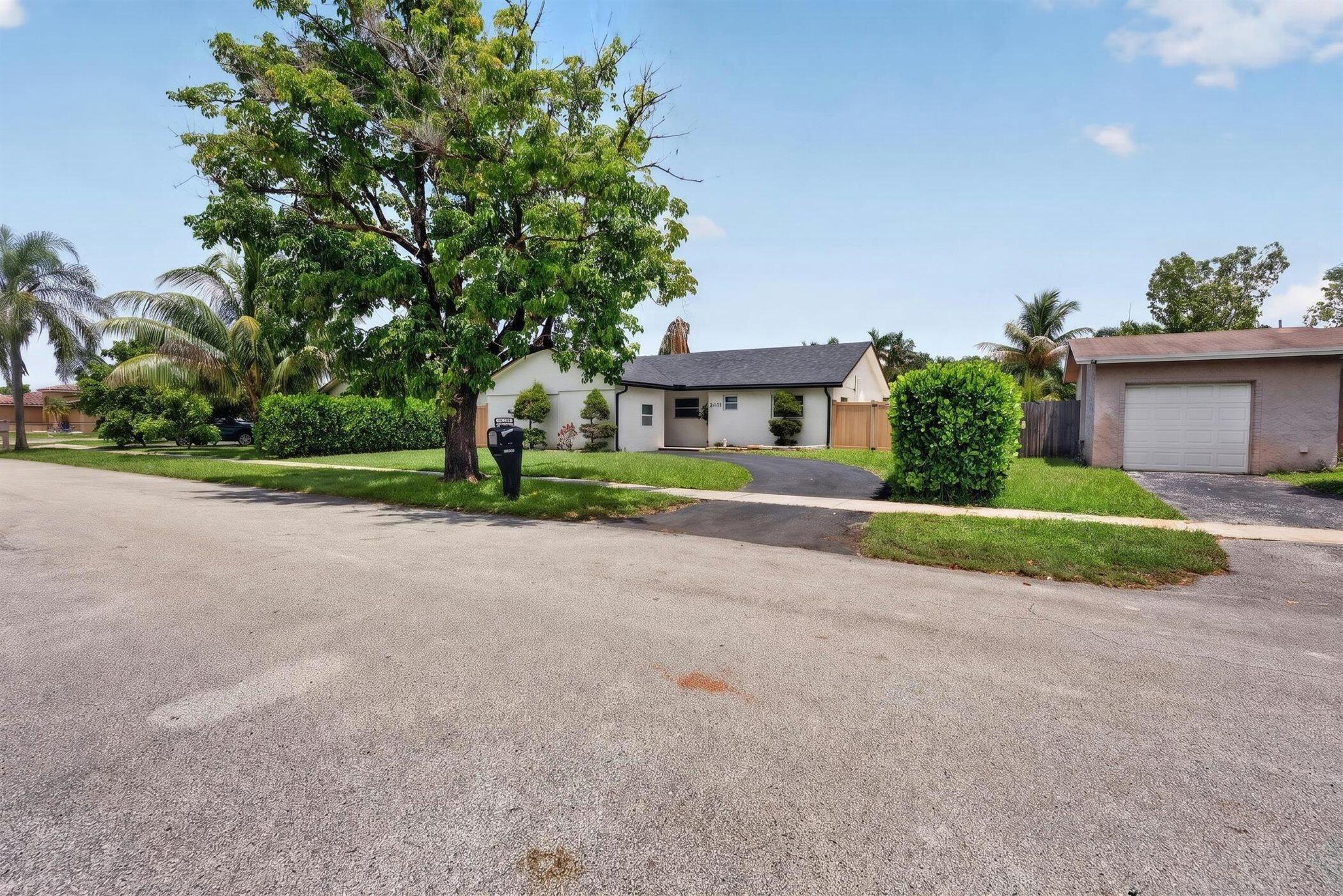 8131 NW 44TH Court