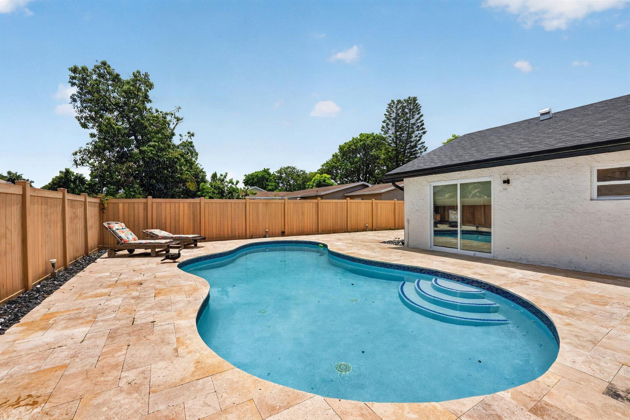 8131 NW 44TH Court